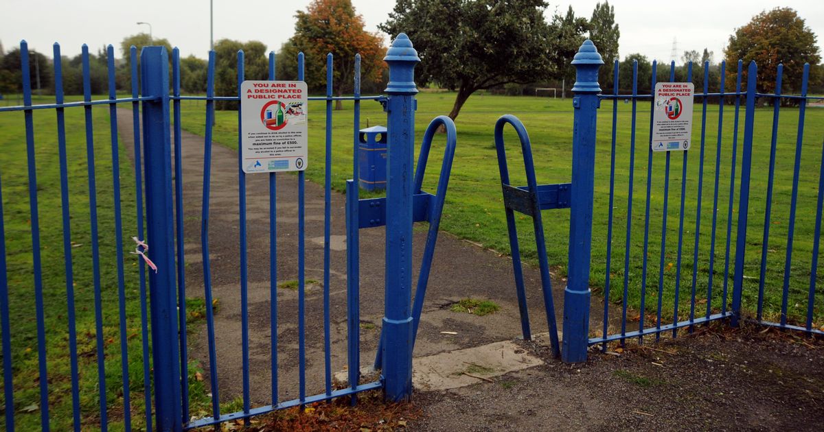 Police called to Longford Park in Coventry over 'man and woman fighting' bit.ly/3zMt88C