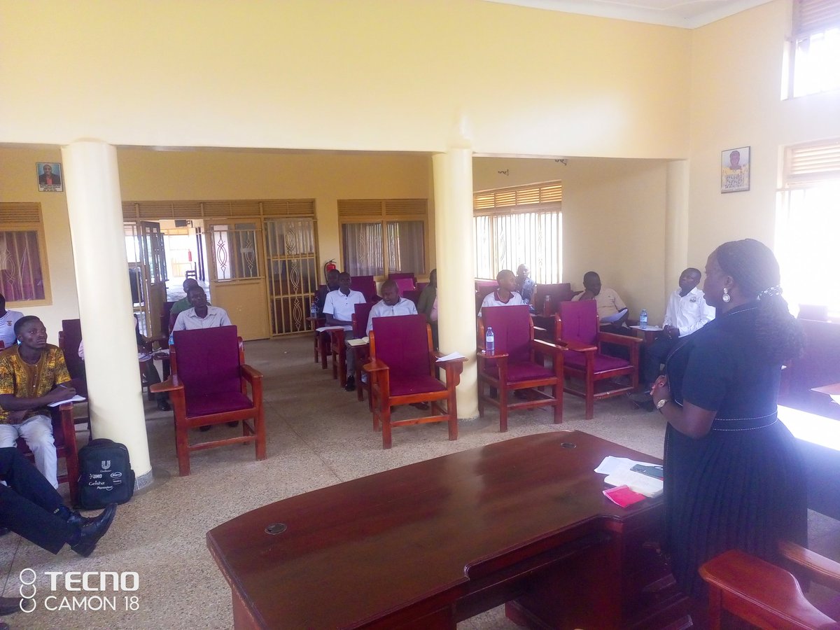 Mityana DLG (@mityanadlg) on Twitter photo A team from <a href="/TeamUpUG/">TeamUp Uganda</a> has deld a meeting with the leader of youth groups organised by <a href="/TeamUpUG/">TeamUp Uganda</a> at the district Headquarters to gove chance to the Leaders to interact with the district technicals and they share the experience and challenges they face. A team from <a href="/TeamUpUG/">TeamUp Uganda</a> has deld a meeting with the leader of youth groups organised by <a href="/TeamUpUG/">TeamUp Uganda</a> at the district Headquarters to gove chance to the Leaders to interact with the district technicals and they share the experience and challenges they face.