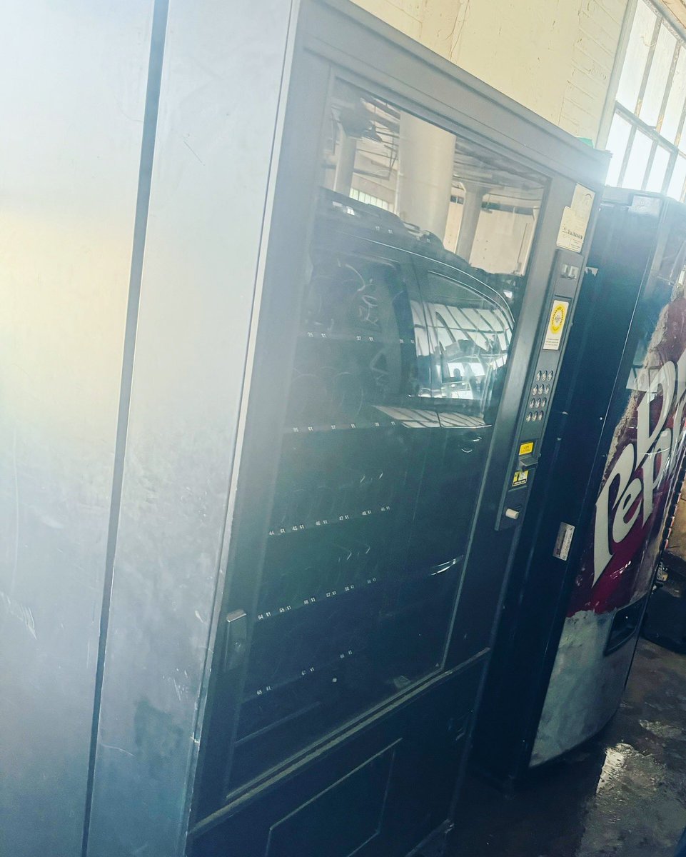 StackLife513's tweet image. Any &amp;amp; everybody in the Cincinnati or surrounding areas that’s looking for movers..

Make sure you hit up @jaymon_.king ..tell him @StackLife513 sent you.. 

Very professional &amp;amp; gets the job done!!.. no load too big or too small🗣️🗣️🗣️💯
#SupportBlackOwnedBusinesses #StackLife©