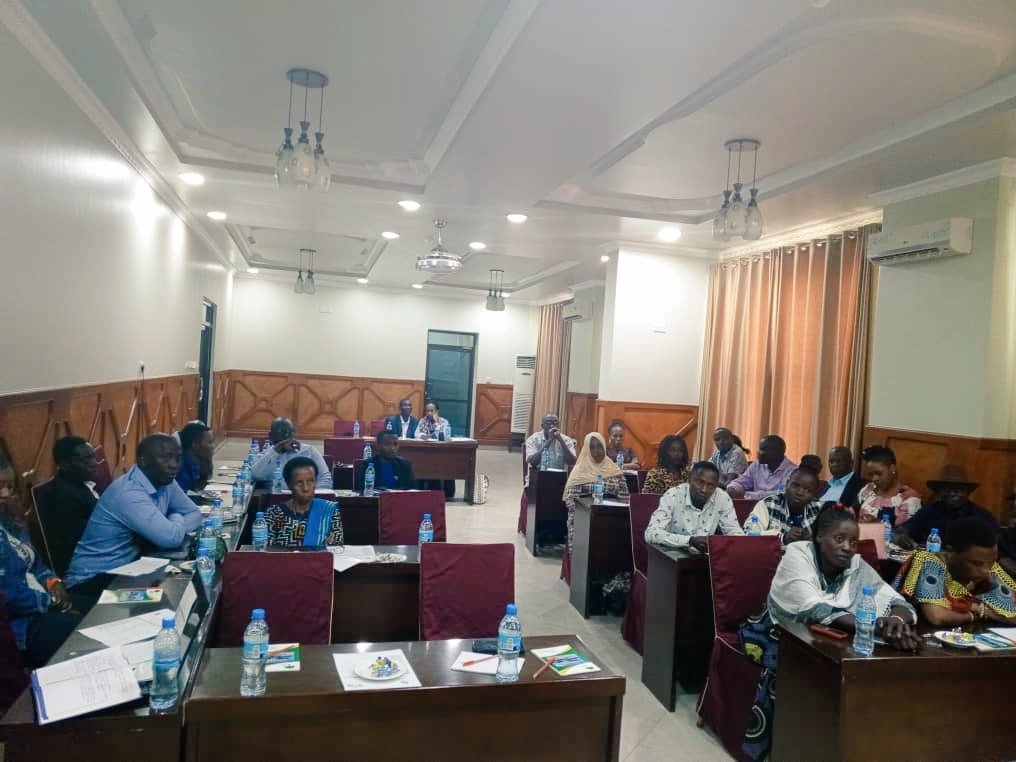 BhrtAnd's tweet photo. Legal Aid Providers and Community Public legal education training on justice and human rights in natural resource governance for Mara  and Shinyanga regions, held in Mwanza @IPISResearch @HakiRasilimali @hussenmvomvo https://t.co/qfUvLeKiFA