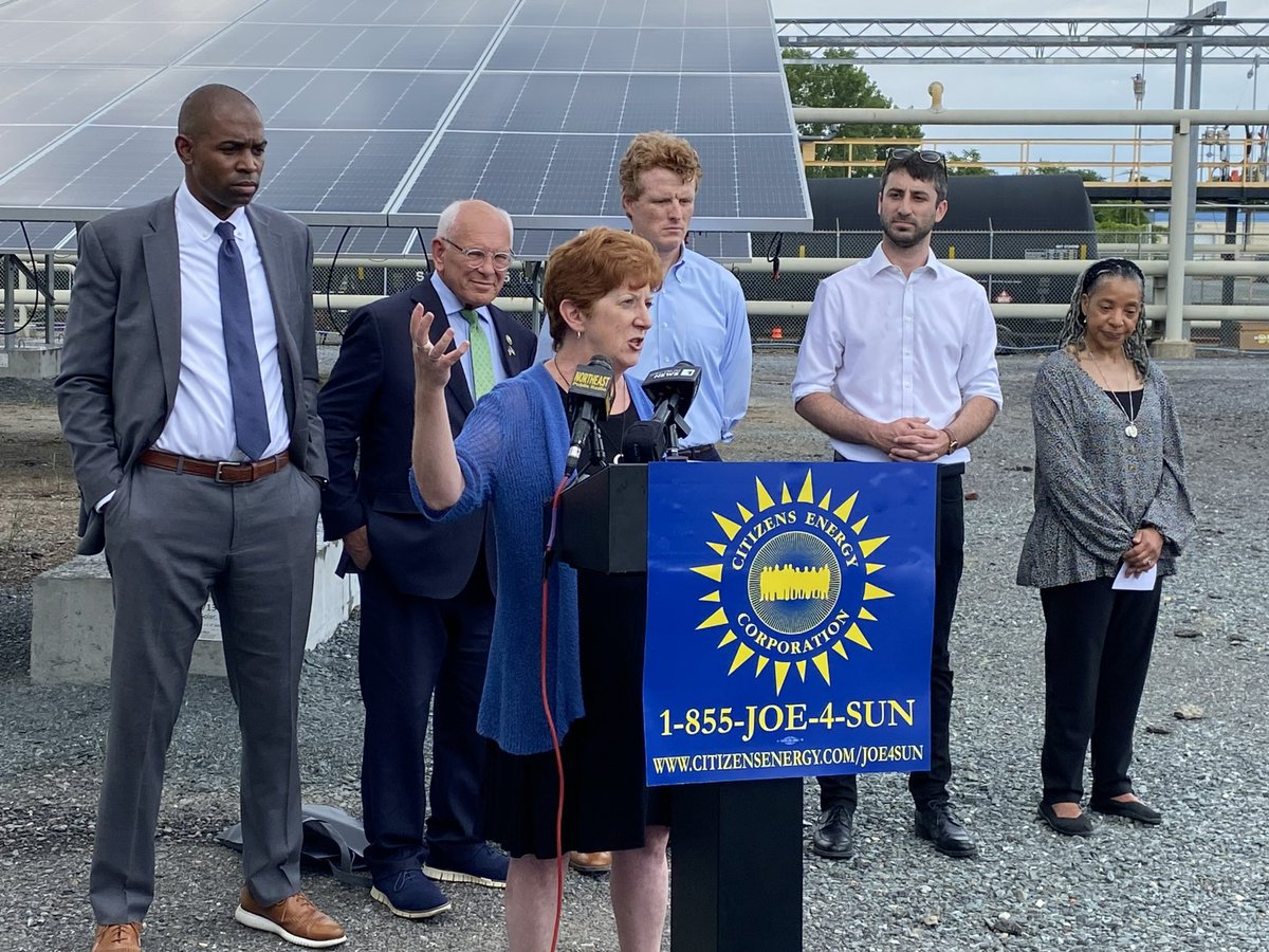 db_galin's tweet photo. .@MayorSheehan joins @LtGovDelgado, @RepPaulTonko, and @joekennedy to highlight the @citizensenergyc’s partnership with Global Partners at the Port of Albany - an investment harnessing the sun to provide affordable energy to low-income Albany residents.

➡️https://t.co/CIqB2qS88G https://t.co/6rLrmctPdZ