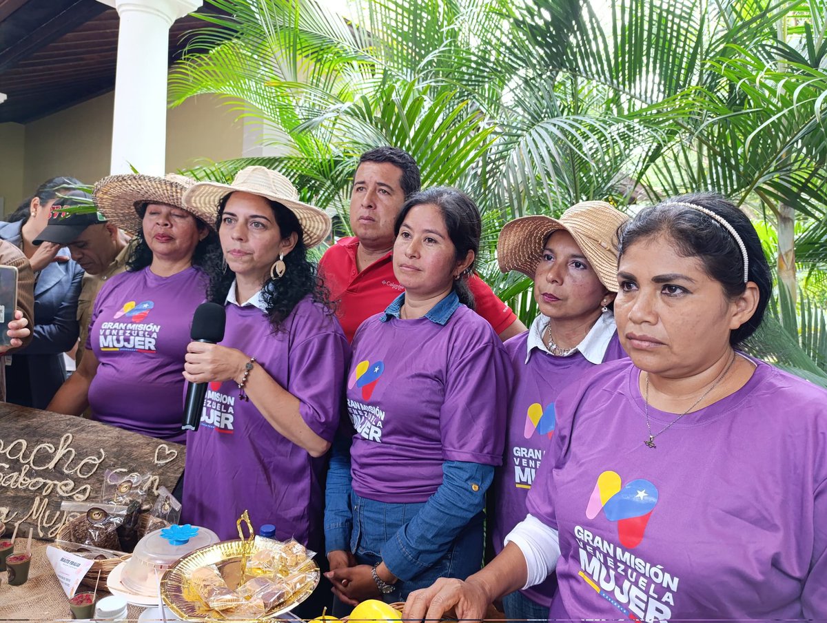 ✅Cada mujer que siembra hace florecer la Patria, mujer organizada, mujer empoderada
¡Viva la Patria! 

#VenezuelaSegura