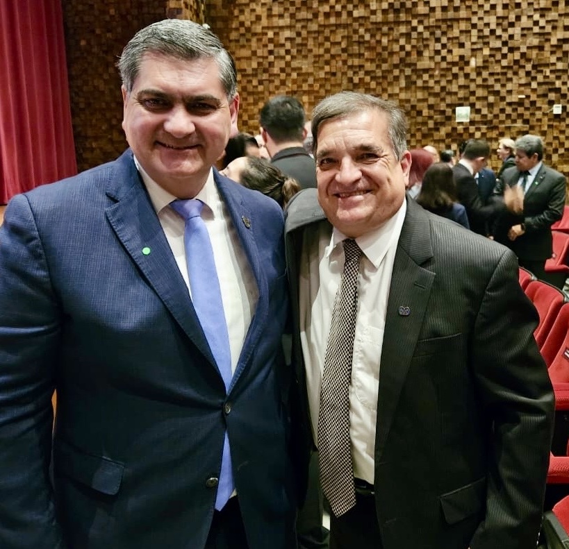 david_garza's tweet photo. Felicidades Sergio Serna y Juan Armendáriz, investigadores del @TecdeMonterrey, Premio Nacional de Ciencias por aportaciones a investigación en el país. Formar parte de ganadores a nivel nacional, refleja su compromiso y excelencia. Son ejemplo y orgullo de nuestra institución. https://t.co/bprtsB8xuH