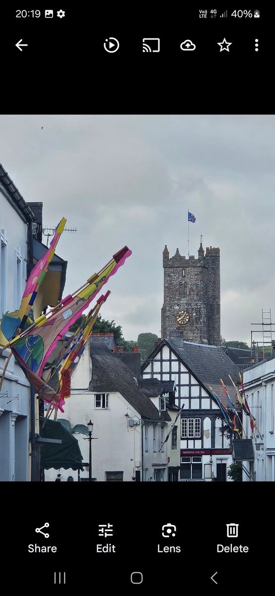 stephholl57's tweet photo. Sadly didn't get time to look in this Church in Moretonhampstead, Devon,  but it looked really nice and so did the village. https://t.co/bXf89g1KsO