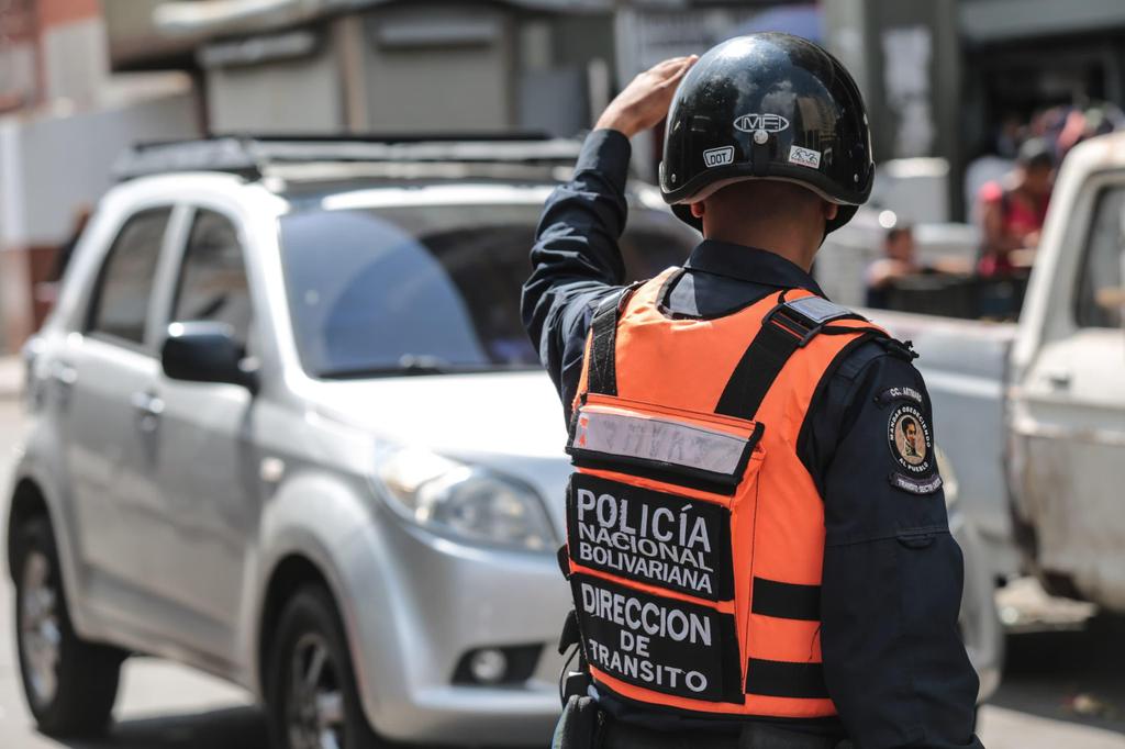 El pueblo de  Venezuela cuenta más de 143 mil funcionarios a nivel nacional quienes construido gracias al pensamiento de Nuestro Comandante Súpremo, Hugo Chávez  el nuevo modelo policial, popular humanista y  avanzado de los mejores del mundo para proteger defender y servir.