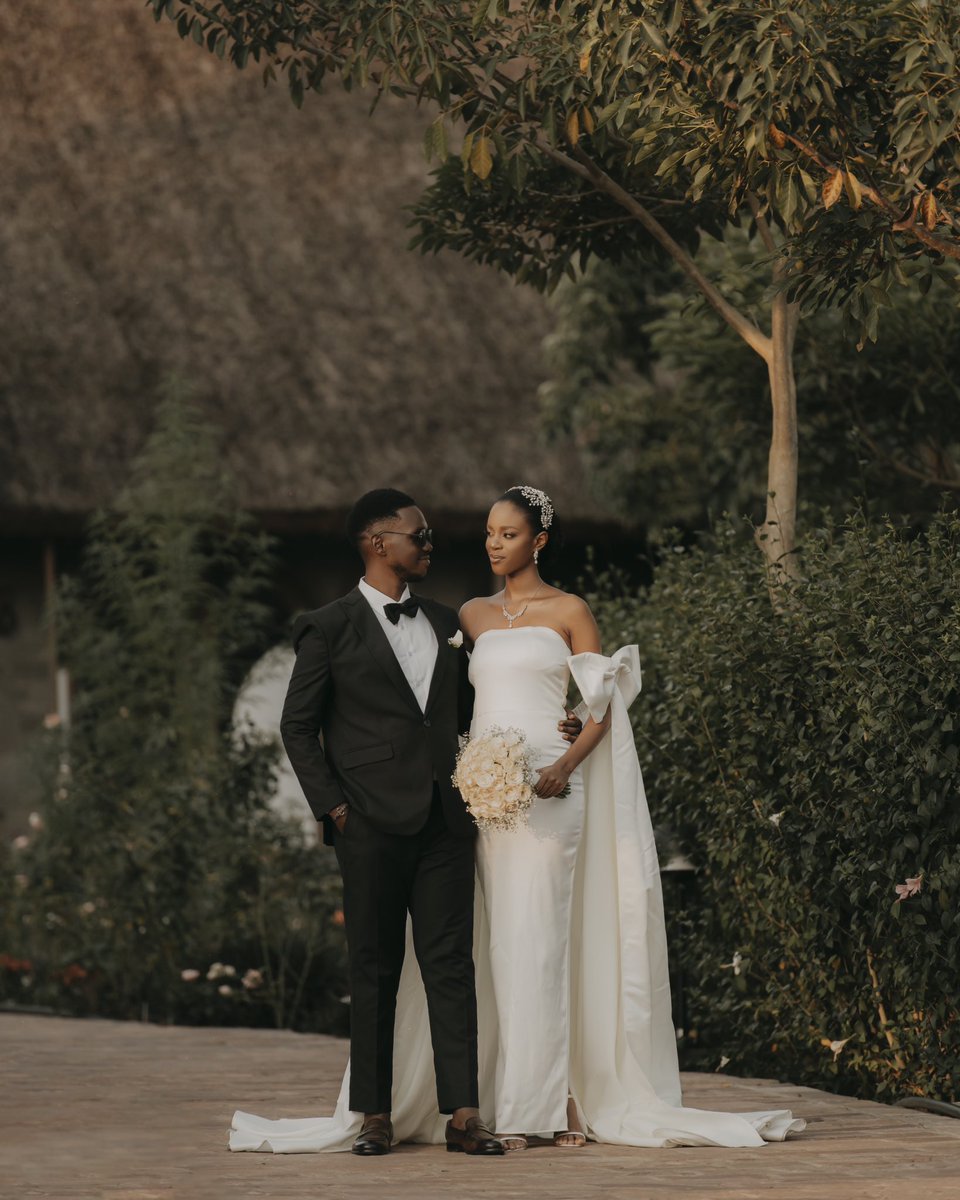 Timeless Weddingz tweet media