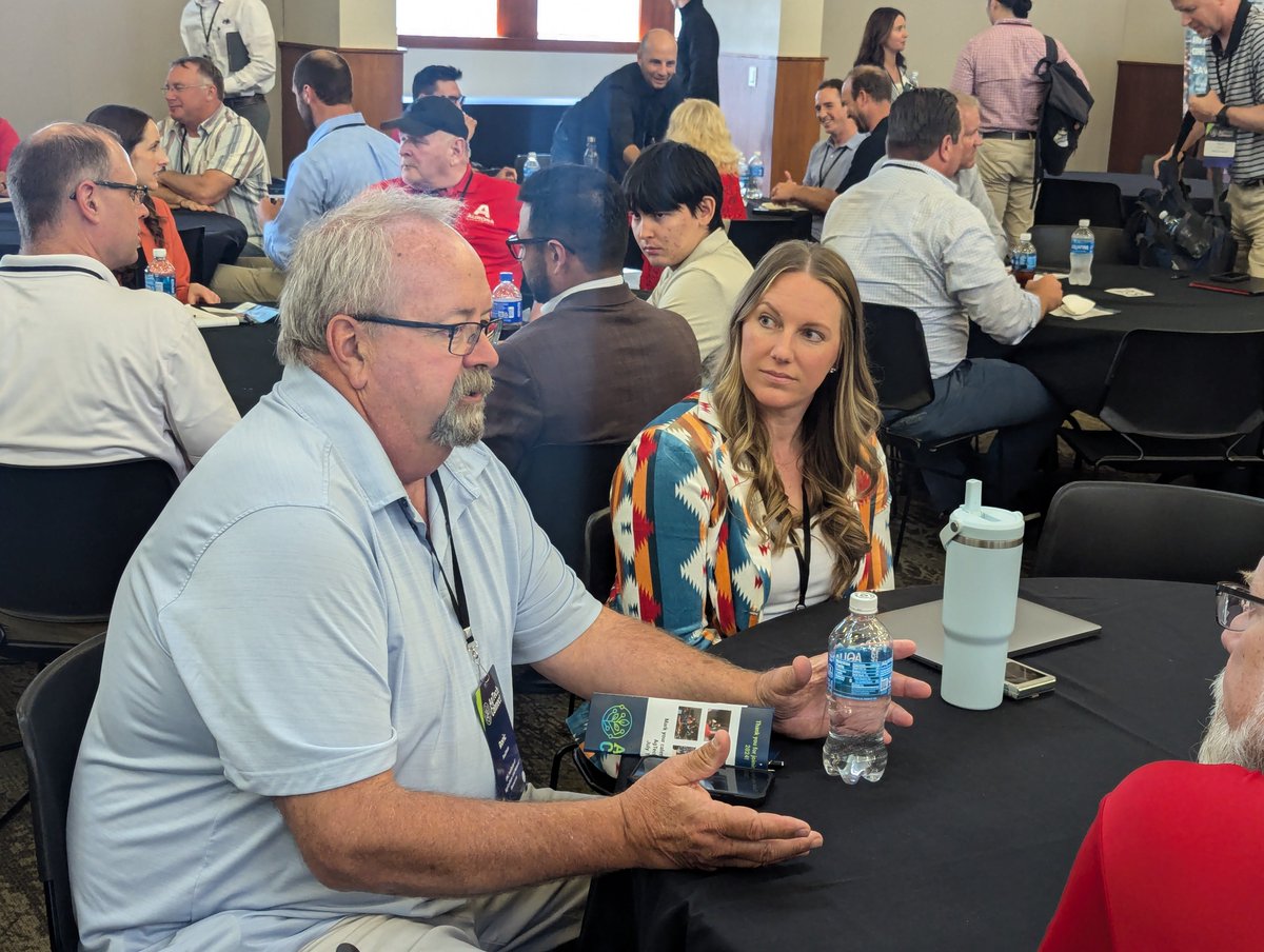 NaveAnalytics's tweet photo. Our CEO lead a roundtable discussion today at AgTech Connect covering risks and rewards of data usage in agriculture. Great roundtable discussions today!

 #agtechconnect https://t.co/GIeBxQgnUc