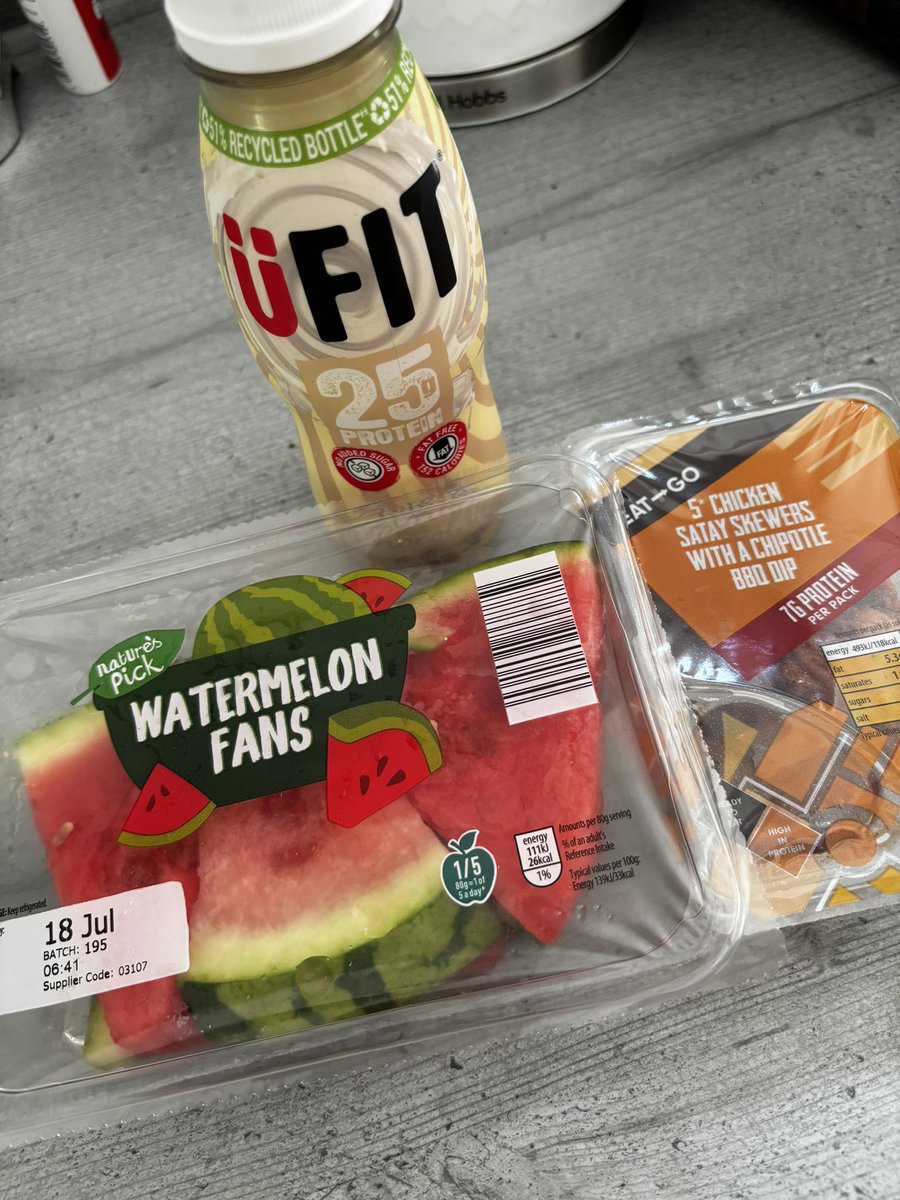 MelissaBowkerX's tweet image. Self care Wednesday whilst I had a day off work 🙋🏻‍♀️✨ Healthy foods &amp;amp; a few treats from Sephora 🫶🏻 #lifestyle #Motivation #lifeblog #wellness #nandos