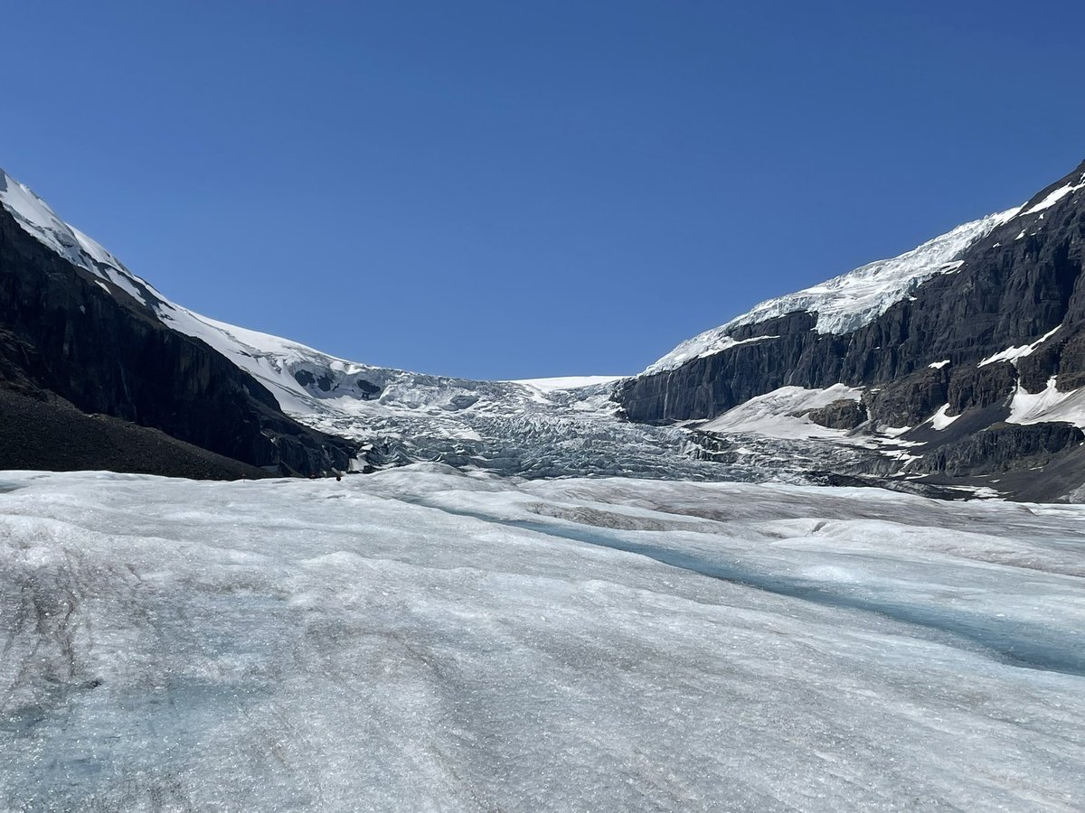 Tour of the Colombian Ice Fields today. What an amazing part of nature. Simply breathtaking. #MYPdToday #NatureBeautiful
