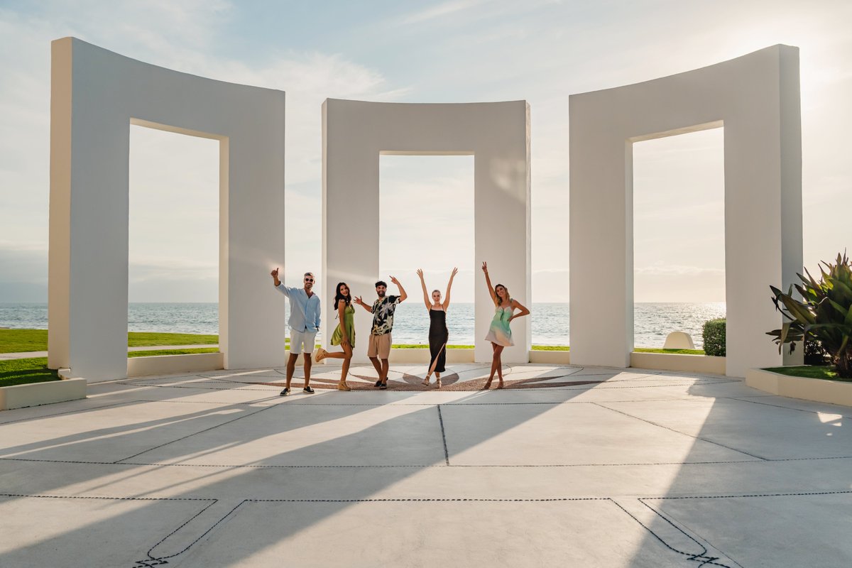 Today, let's celebrate the bond of friendship with those special people who always stand by our side!

Tag your friends and spread the love!
#FriendshipDay #CelebrateFriendship #GrandVelasRivieraNayarit #AllInclusiveLuxury