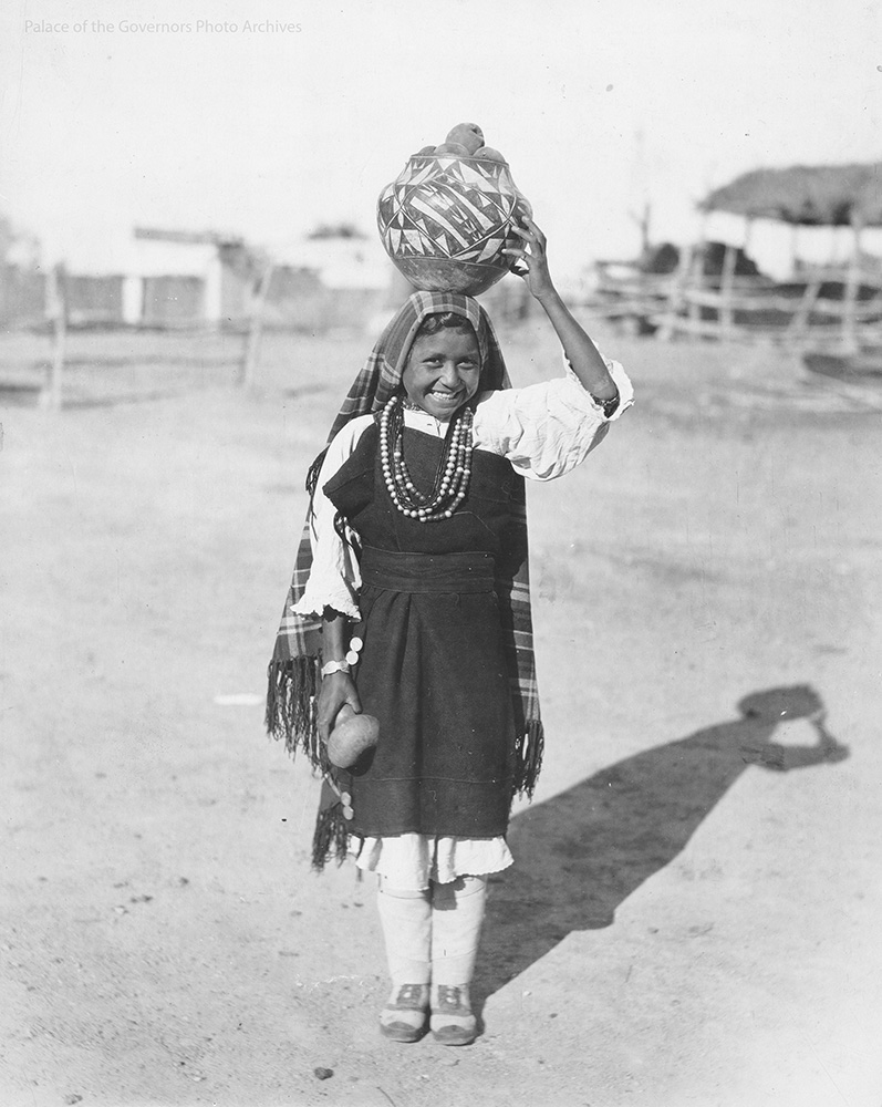 Romalda Jojola, #IsletaPueblo, #NewMexico, 1930?
Photographer: G. &amp; H. Photography (POG 02737