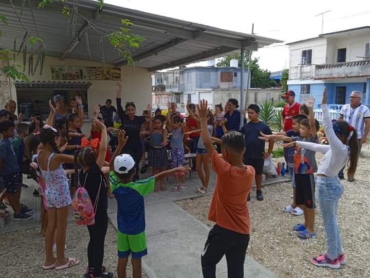 yoelvisefisica's tweet photo. En #CabaiguánEduca el #ModoVerano2024 brinda opciones variadas que contribuyen al sano esparcimiento y el uso del tiempo libre de los niñoe adolescentes y jóvenes.#SanctiSpíritusEn26 @CubaMined @estradadailin80 https://t.co/gv3ps1ep2Z