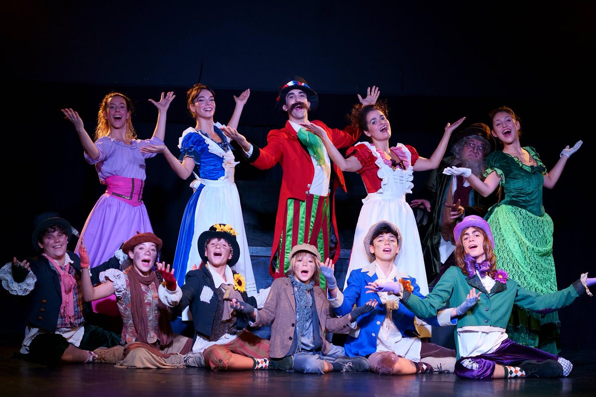 Escola Coco Comin tweet media