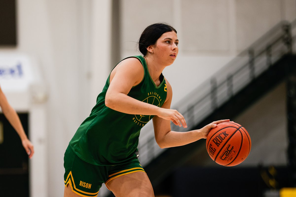 OBU_WBBall's tweet photo. Back in the lab 🧪

#OnToVictory https://t.co/SL8BZyY8zf
