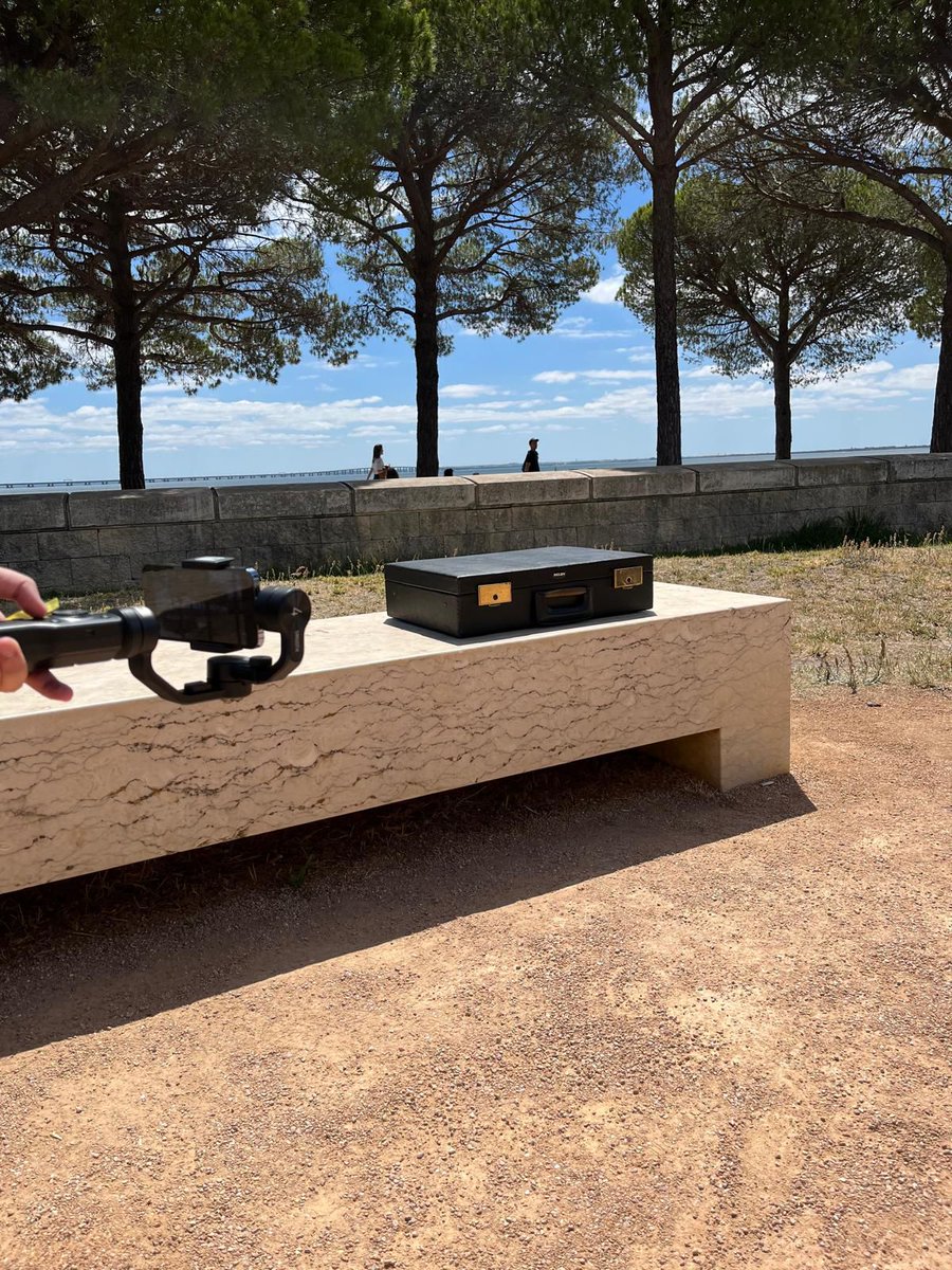 O que será que vem aí ?? 
Novidades no sábado pelas 20 horas, fiquem atentos !!