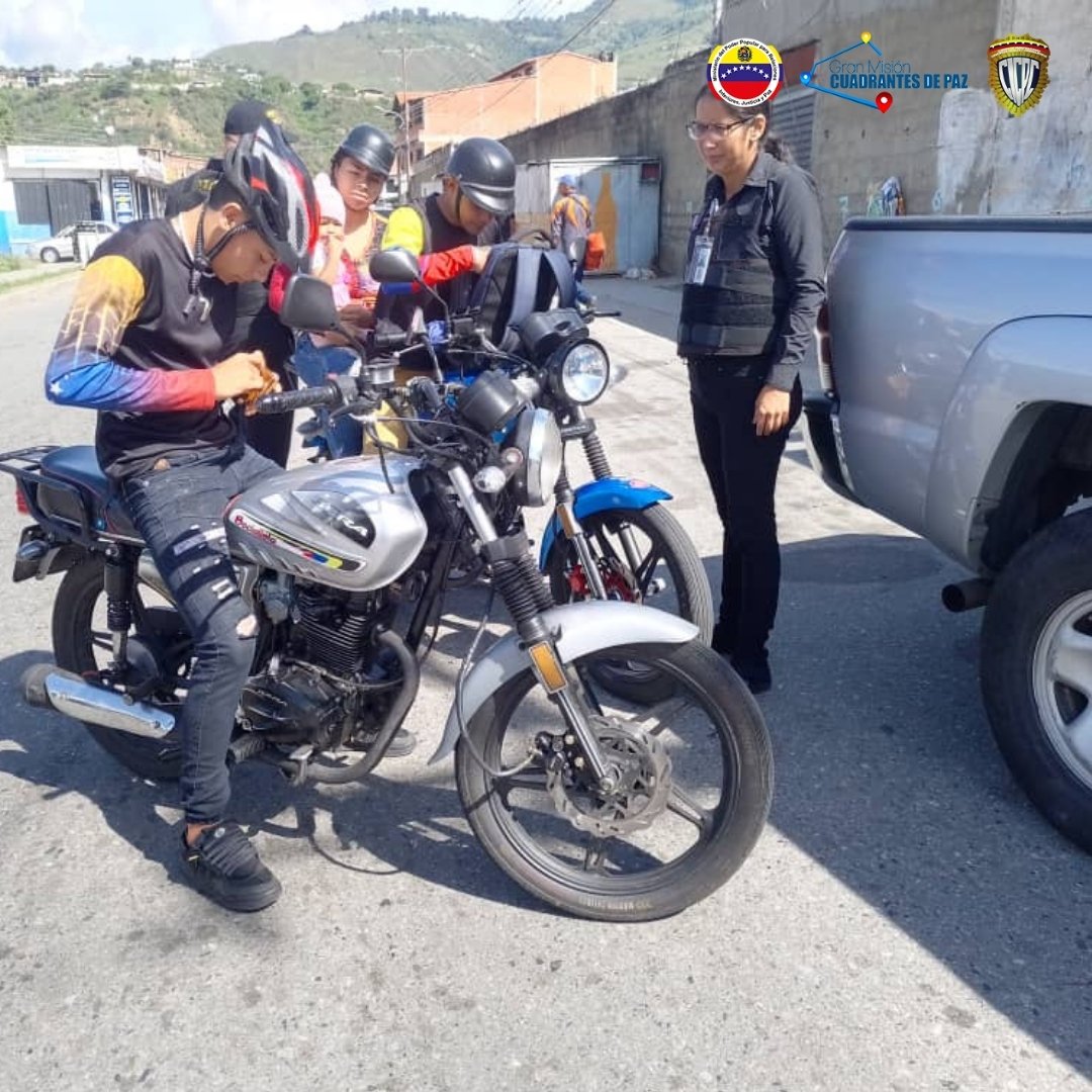 El estado Mérida fortalece la seguridad y la prevención! Contribuyendo  significativamente a disuadir actividades delictivas y a mantener la tranquilidad en la comunidad merideña. 

#VenezuelaSegura
<a href="/nicolasmaduro/">Nicolás Maduro</a>
<a href="/CeballosIchaso1/">@FuerzaDinamica Remigio Ceballos Ichaso</a>
<a href="/mijpvzla/">MPPRIJP</a>