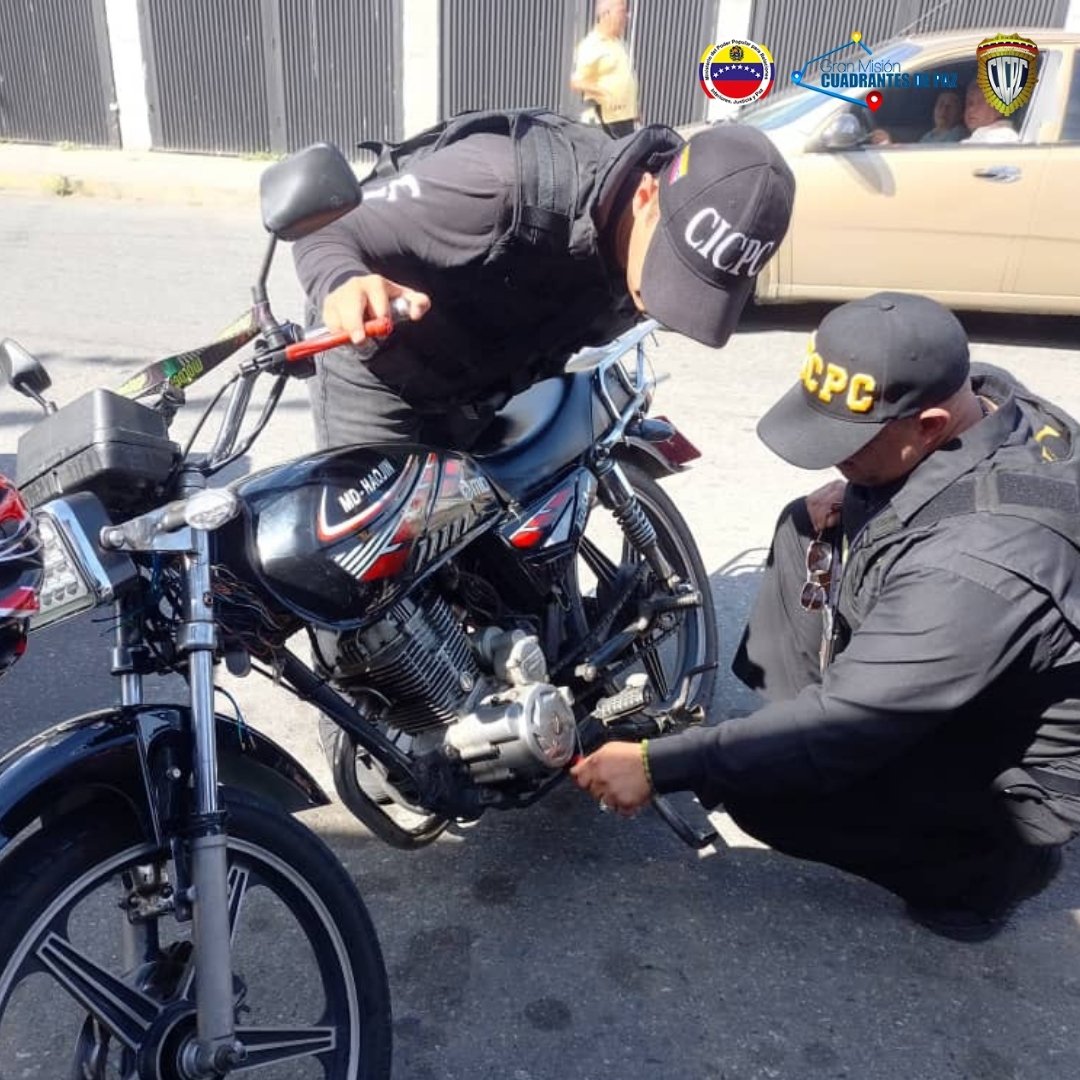meridadeleg's tweet photo. El estado Mérida fortalece la seguridad y la prevención! Contribuyendo  significativamente a disuadir actividades delictivas y a mantener la tranquilidad en la comunidad merideña. 

#VenezuelaSegura
@nicolasmaduro
@CeballosIchaso1
@mijpvzla https://t.co/pIFb1lMH0s
