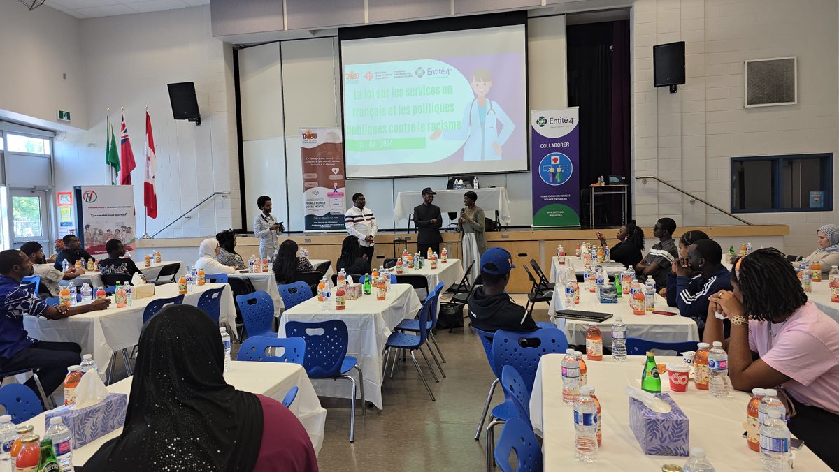 Entite4's tweet photo. 🩺 🧑🏾‍⚕️L'Entité 4 avec @CRRF et @TAIBU_CHC a organisé un atelier samedi dernier sur les opportunités de carrières en #santé pour les francophones, ainsi que sur les lois et politiques publiques qui soutiennent les services en #français. (1/2) https://t.co/p2OqreLQI7