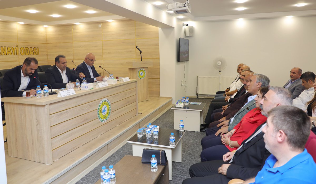 Murat İZGİ (@muratizgi65) on Twitter photo Van ticaret ve sanayi odası ve Van ticaret borsanın katılımlarıyla Erciş ticaret ve sanayi odası ev sahipliğinde il müşterek oda borsa toplantımızı gerçekleştirdik. <a href="/NecdetTakva/">Necdet Takva</a> <a href="/TOBBiletisim/">TOBB</a> <a href="/Nayifsuer/">Nayif SÜER</a> <a href="/vantsokurumsal/">Van Ticaret ve Sanayi Odası</a> Van ticaret ve sanayi odası ve Van ticaret borsanın katılımlarıyla Erciş ticaret ve sanayi odası ev sahipliğinde il müşterek oda borsa toplantımızı gerçekleştirdik. <a href="/NecdetTakva/">Necdet Takva</a> <a href="/TOBBiletisim/">TOBB</a> <a href="/Nayifsuer/">Nayif SÜER</a> <a href="/vantsokurumsal/">Van Ticaret ve Sanayi Odası</a>