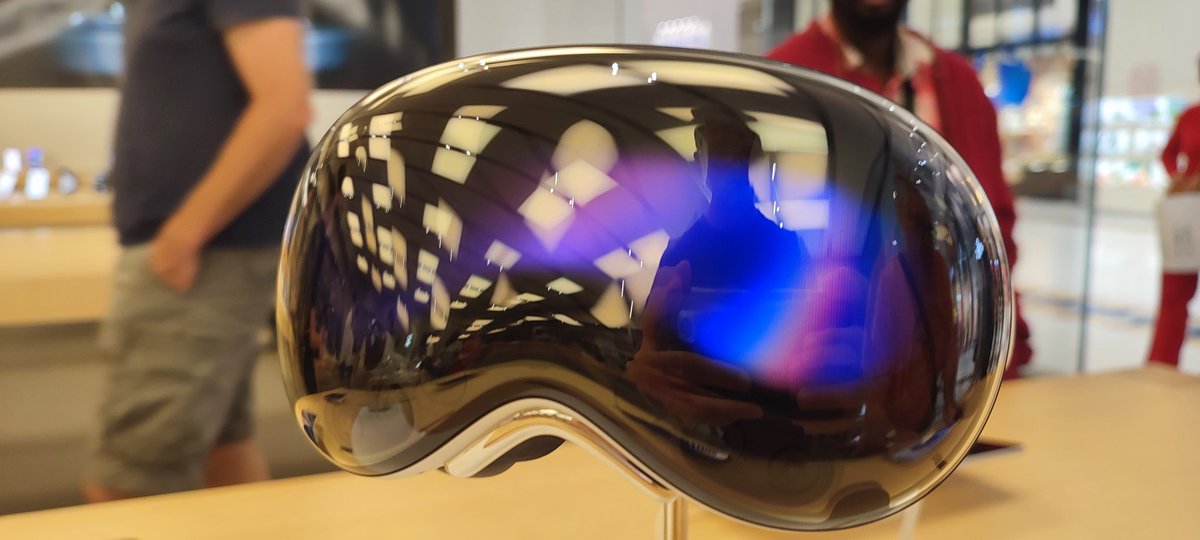 liam_qtx's tweet photo. Find a Product More Beautiful Than Apple Vision Pro! π
β¨Know a product that outshines the Apple Vision Pro? Share it and I'll subscribe to your account!#Tech #Apple #AppleVisionPro #Design #Innovation #BeautyInTech #Gadgets #NextGenTech
Challenge accepted ? Comment below! https://t.co/j3FxzE4bXd