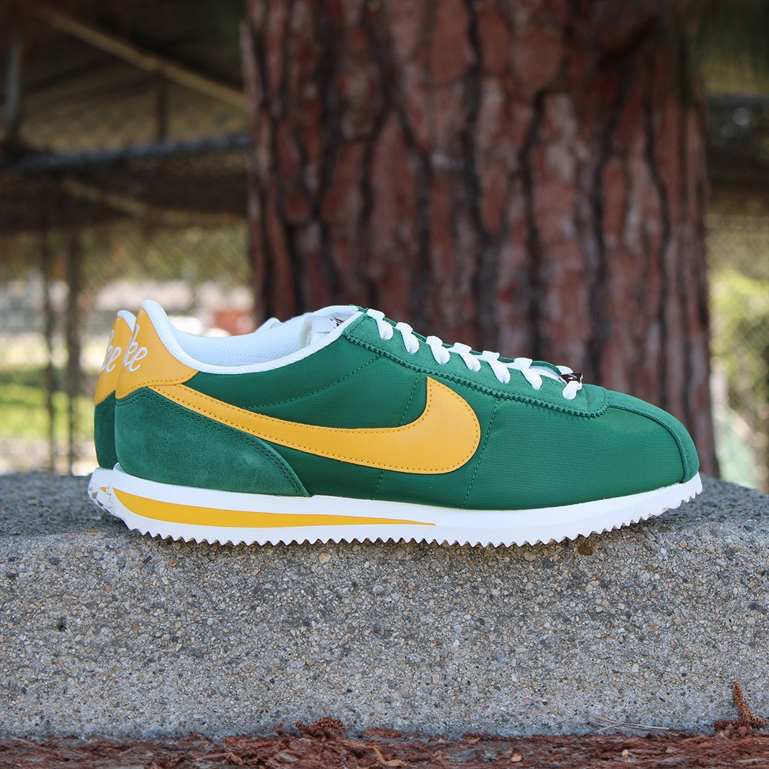 nike cortez millennium