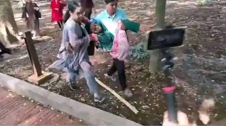 nakhkhottro's tweet photo. #SaveBangladeshiStudents 
#SaveBangladeshiStudents 
#bangladesh_quotha_movement 
#Bangladeshstudentprotest https://t.co/ur2mXvI4wp