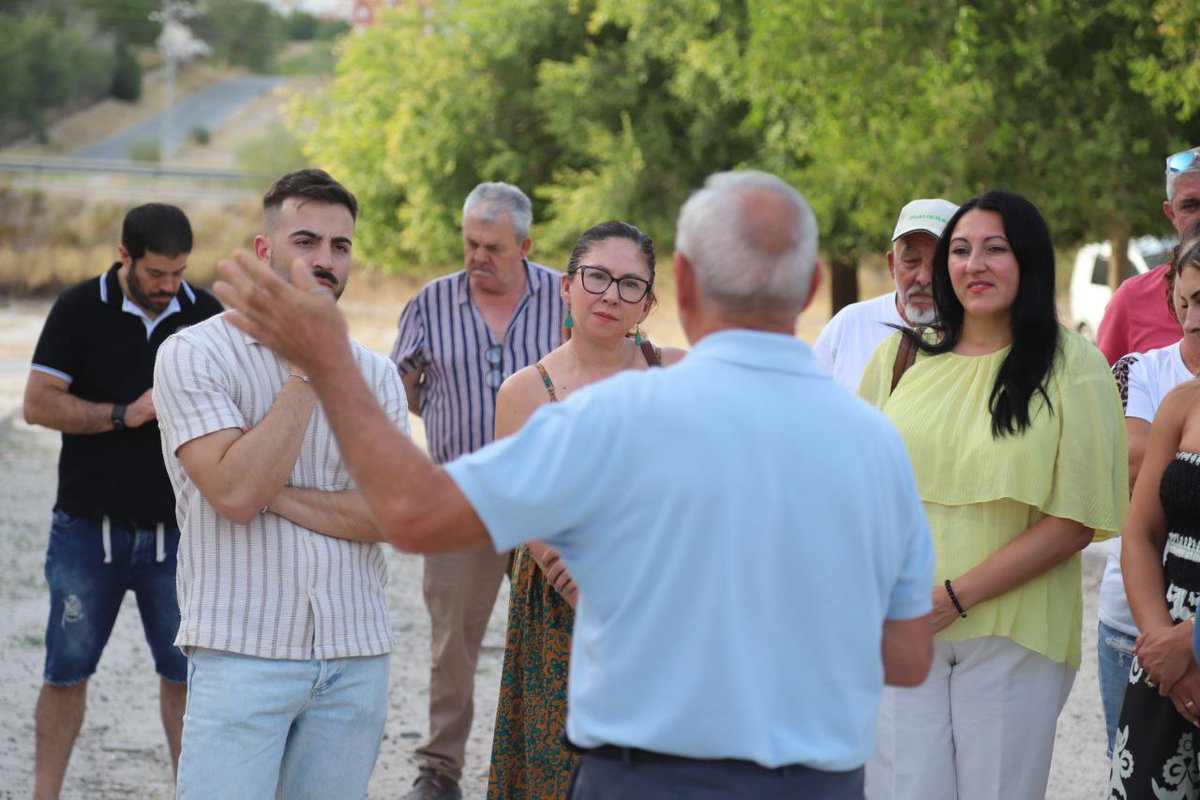 Esta tarde acompañando a nuestra militancia y concejales con <a href="/AleDuranGR/">Alejandra Durán.</a> y <a href="/JMGJurado/">José Manuel G. Jurado🔻🇵🇸</a> en un día para celebrar, han conseguido después de 20 años de lucha del pueblo de Jódar que se apruebe la subvención para la residencia de mayores. Sí se puede 💪💜