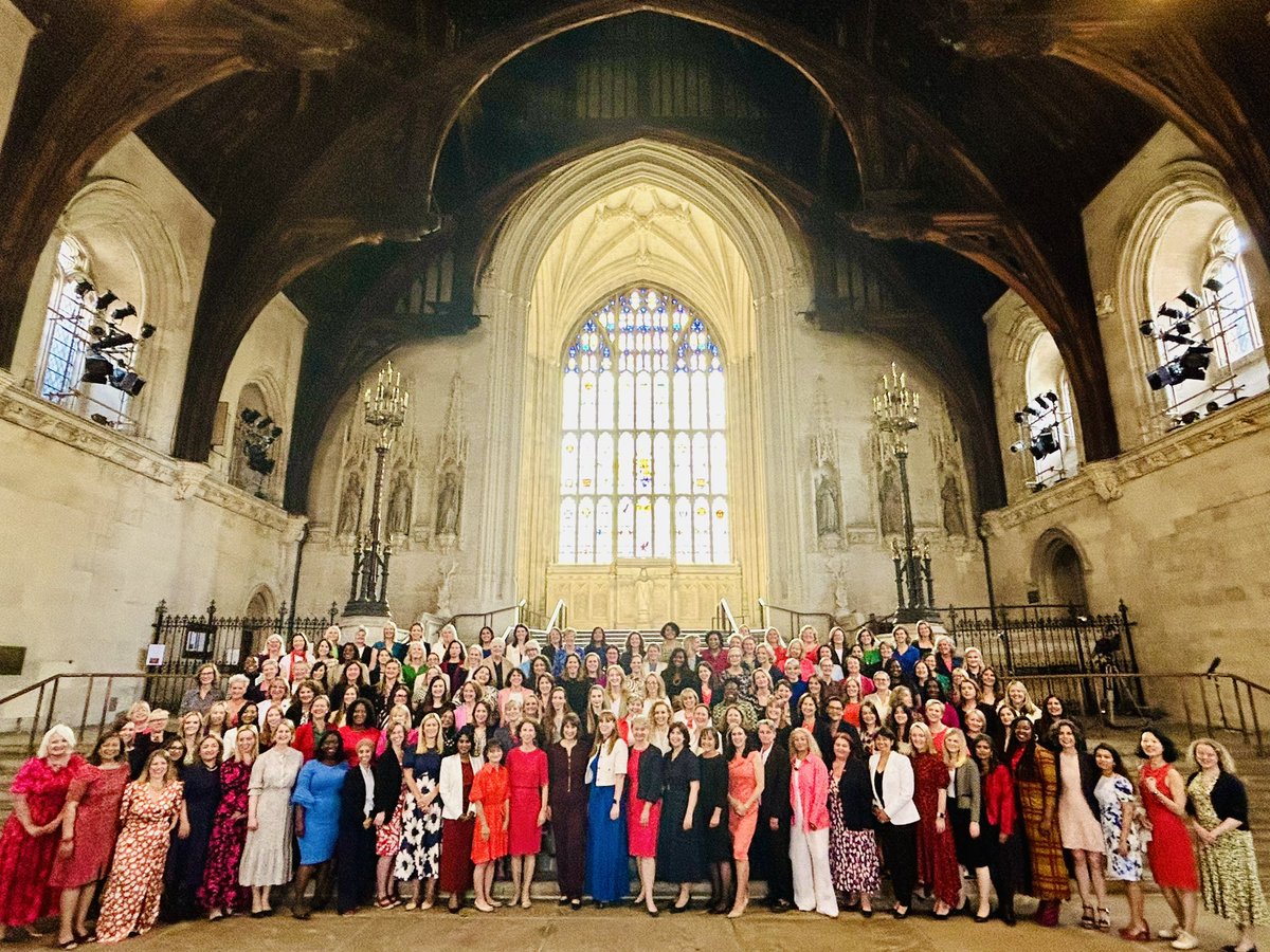 History made! Pleasure to celebrate the incredible 190 <a href="/UKLabour/">The Labour Party</a> women Members of Parliament.

We're proud of:

•46% female PLP
•100 new women MPs
•58 new LWN graduate MPs
•First woman Chancellor
•First Labour woman Deputy PM
•50/50 Cabinet
•36 years training
