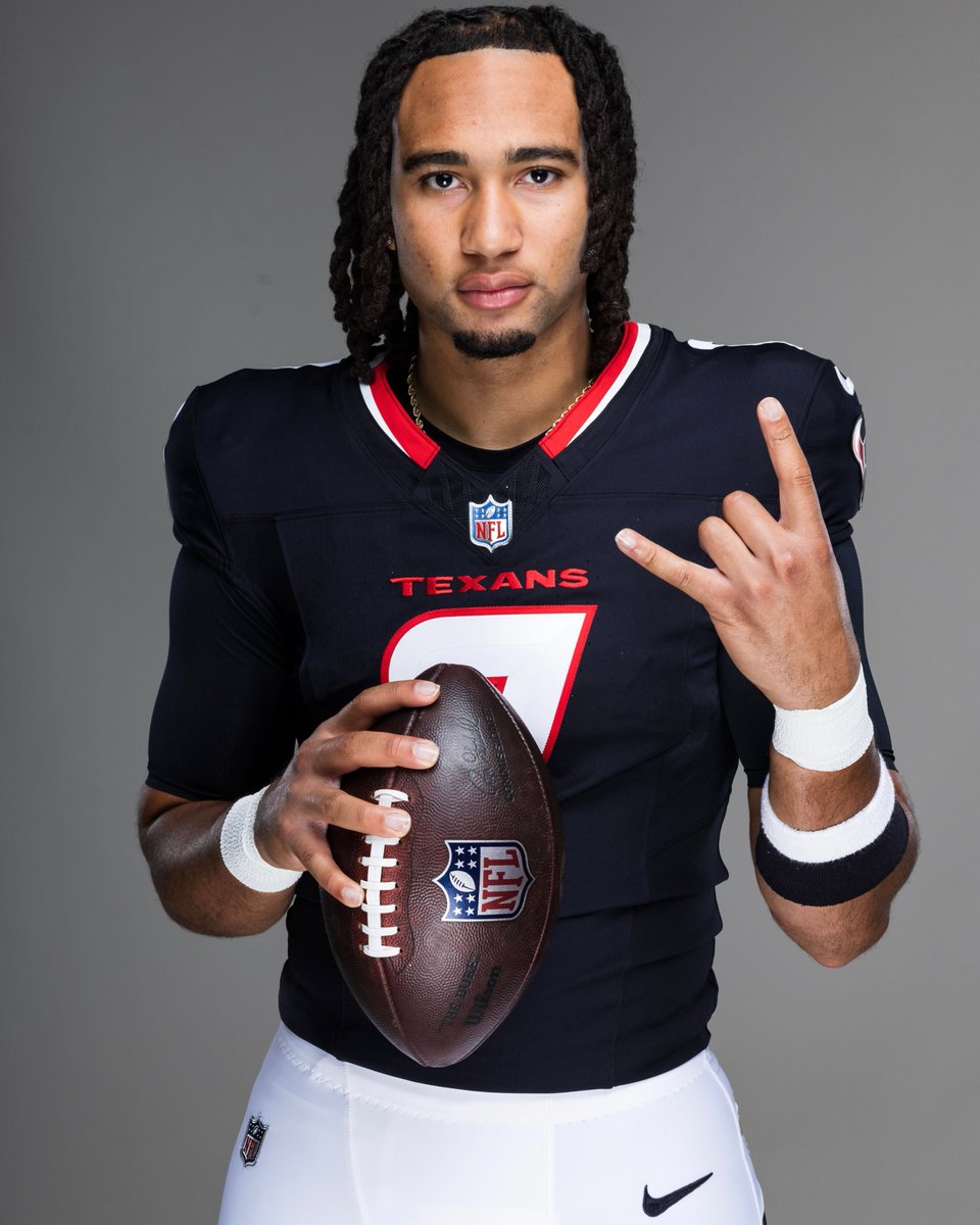 Blessing your timeline with CJ7 🫡