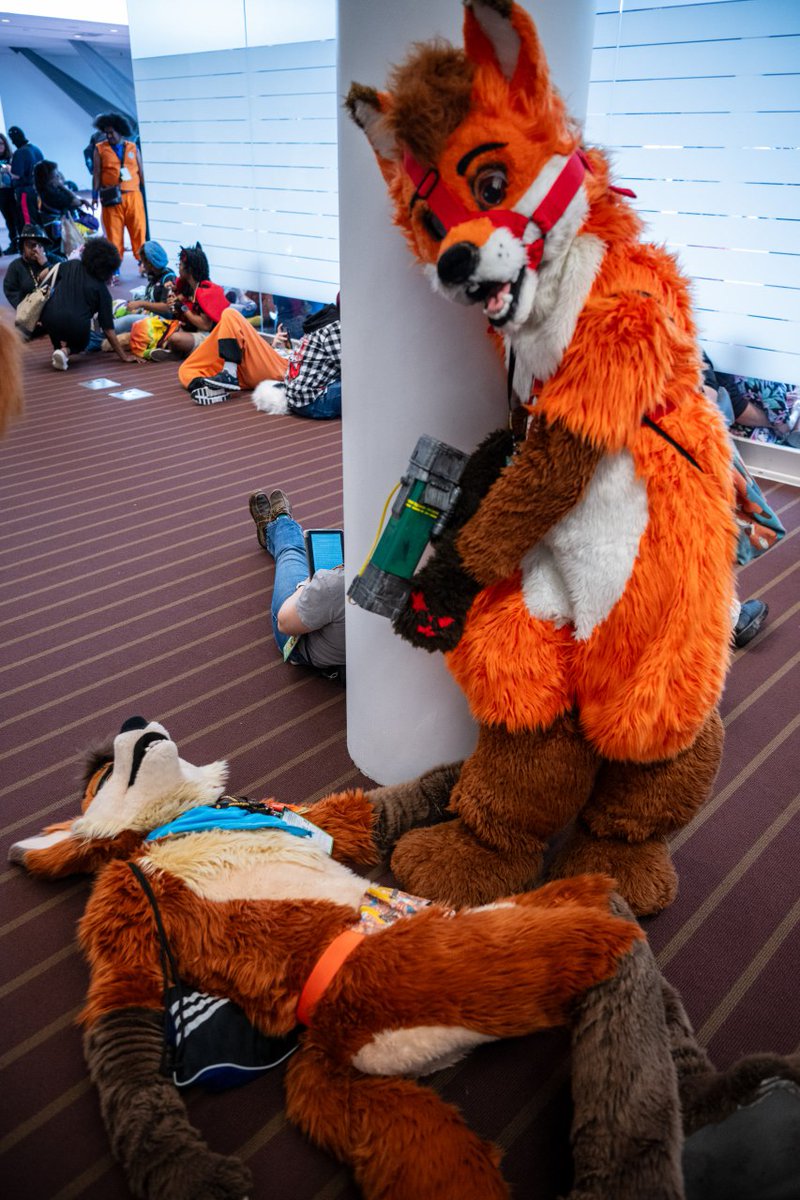 I just murder <a href="/grunger_fox/">Grunger Fox ⛈️ 🦊 🍑 🔜 @ NYFB</a>