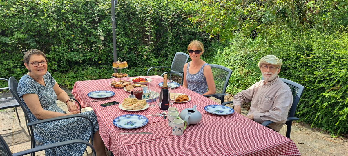 Isla Robertson tweet media