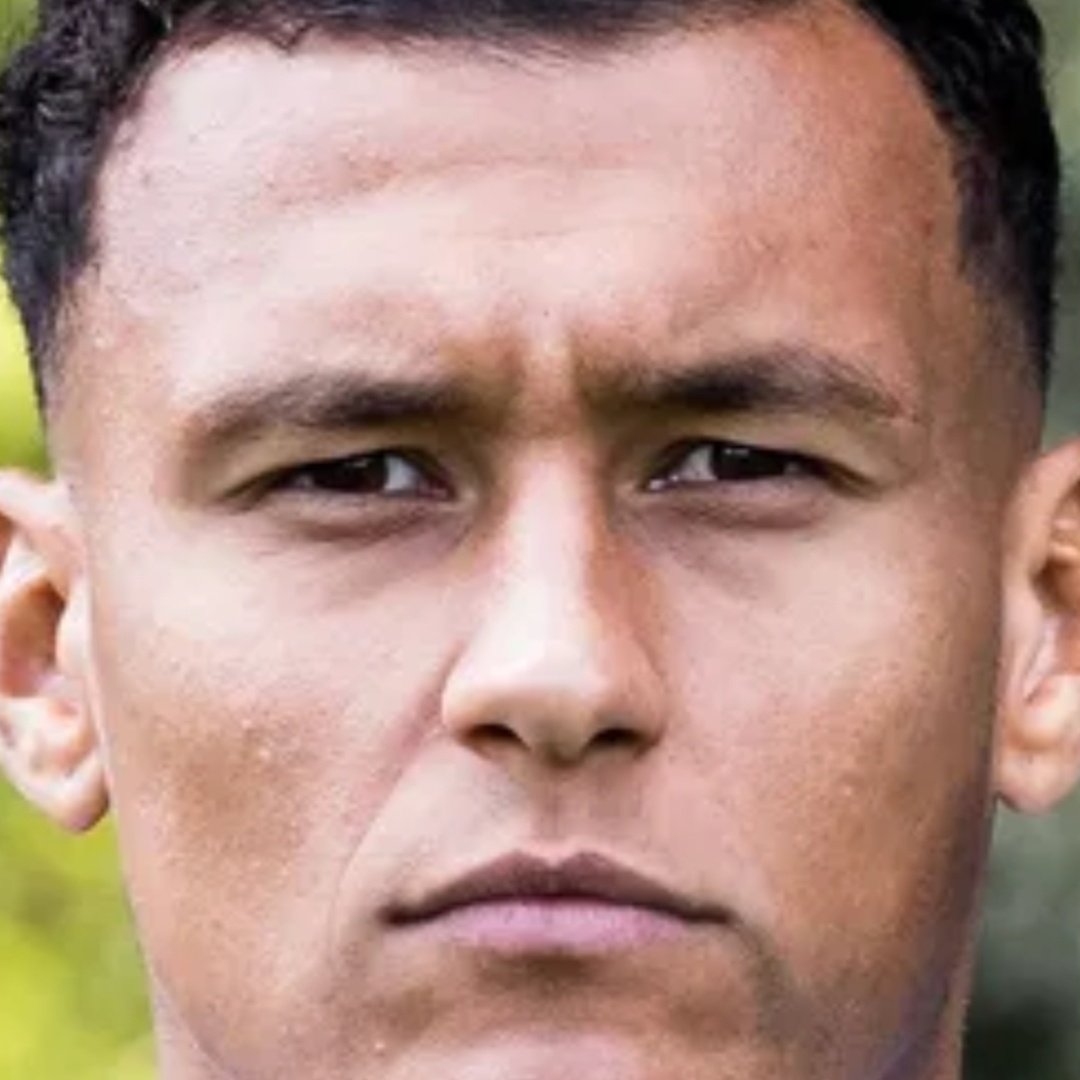 fcparistransfer's tweet photo. Ich habe jetzt schon 90 Minuten gespielt und noch keine GEHALTSERHÖHUNG !!! Herr Rammel machen sie sich mal Ran sonst wird das nichts mit uns !!! #rammelhsv https://t.co/CnFLYmPq82
