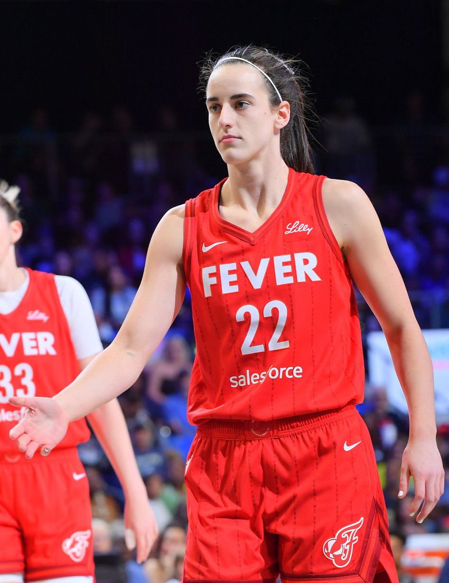 🚨 CAITLIN CLARK JUST BROKE THE WNBA SINGLE-GAME ASSIST RECORD WITH 19 ASSISTS 🚨