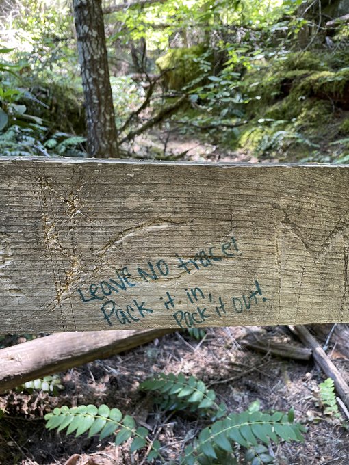 saw this on a hike today. the irony https://t.co/e6P4eRVpSI