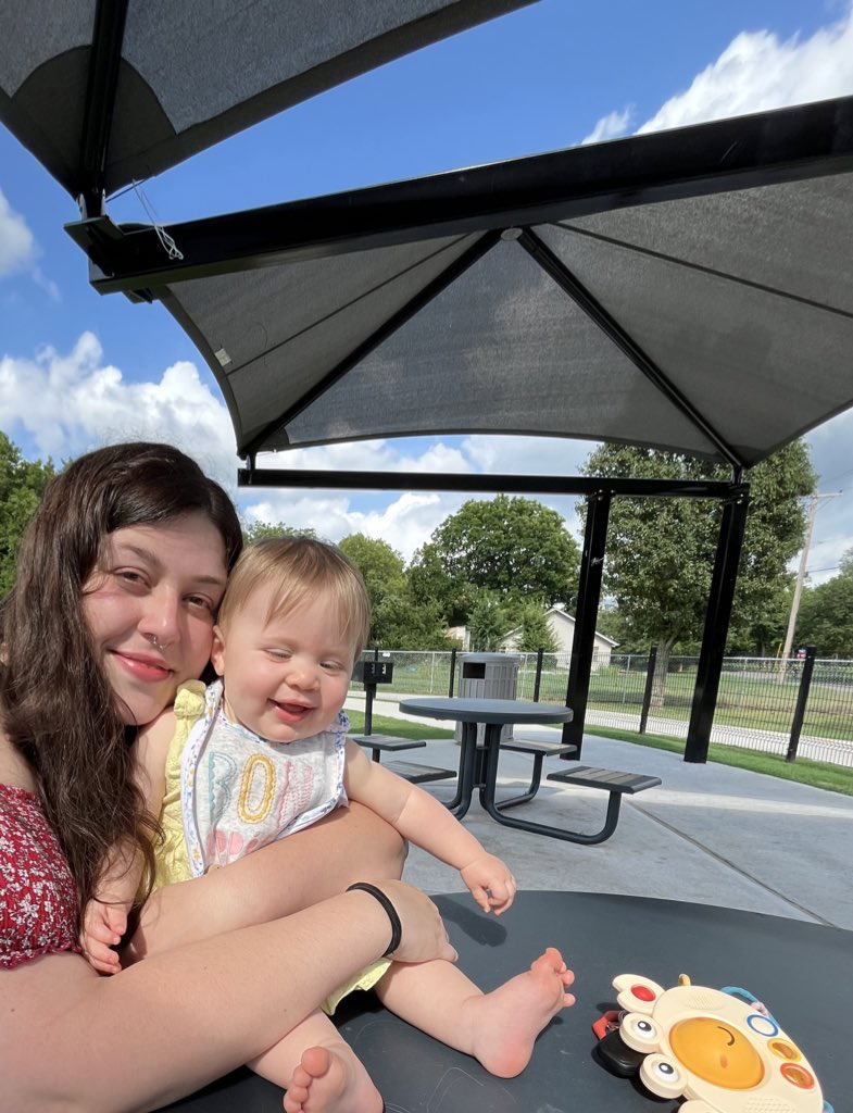 thtgrlMoe's tweet image. Daddy took us on a snow cone/park date and we had so much fun☀️🍧 @dRoseKB