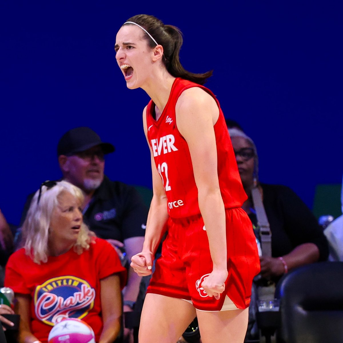 Caitlin Clark tonight:

🔥 24 PTS
🔥 19 AST (WNBA record)
🔥 6 REB

Fastest player to 400 PTS &amp; 200 AST in WNBA history.