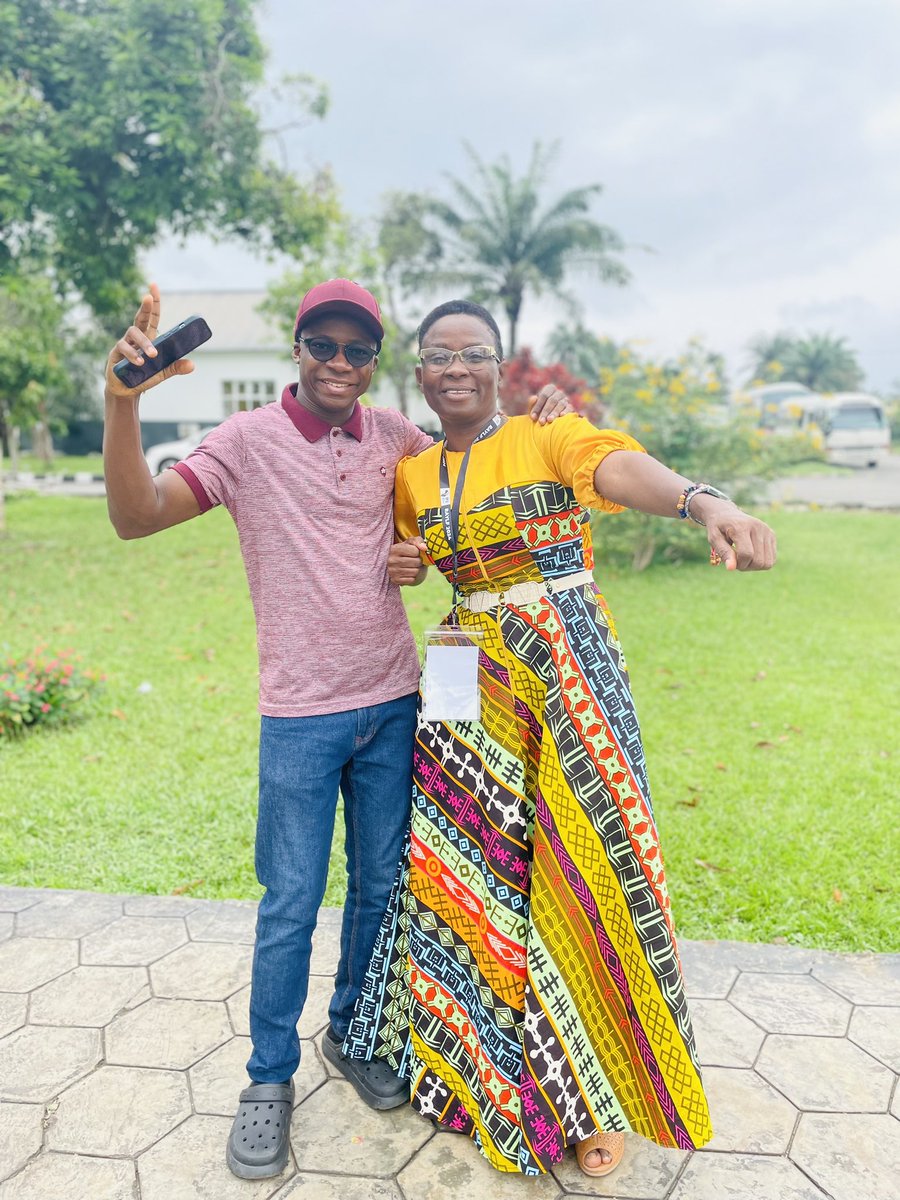 Special thanks to Oba Adeyeye Ogunwusi, the Ooni of Ile Ife, for this distinguished honor and award.

<a href="/OONIADIMULAIFE/">Ooni Enitan Ogunwusi</a>
<a href="/ROYALAFRICANYLF/">Royal African Young Leadership Forum</a>

#RoyalAfricanAwards #RAYLF2024 #OoniofIfe