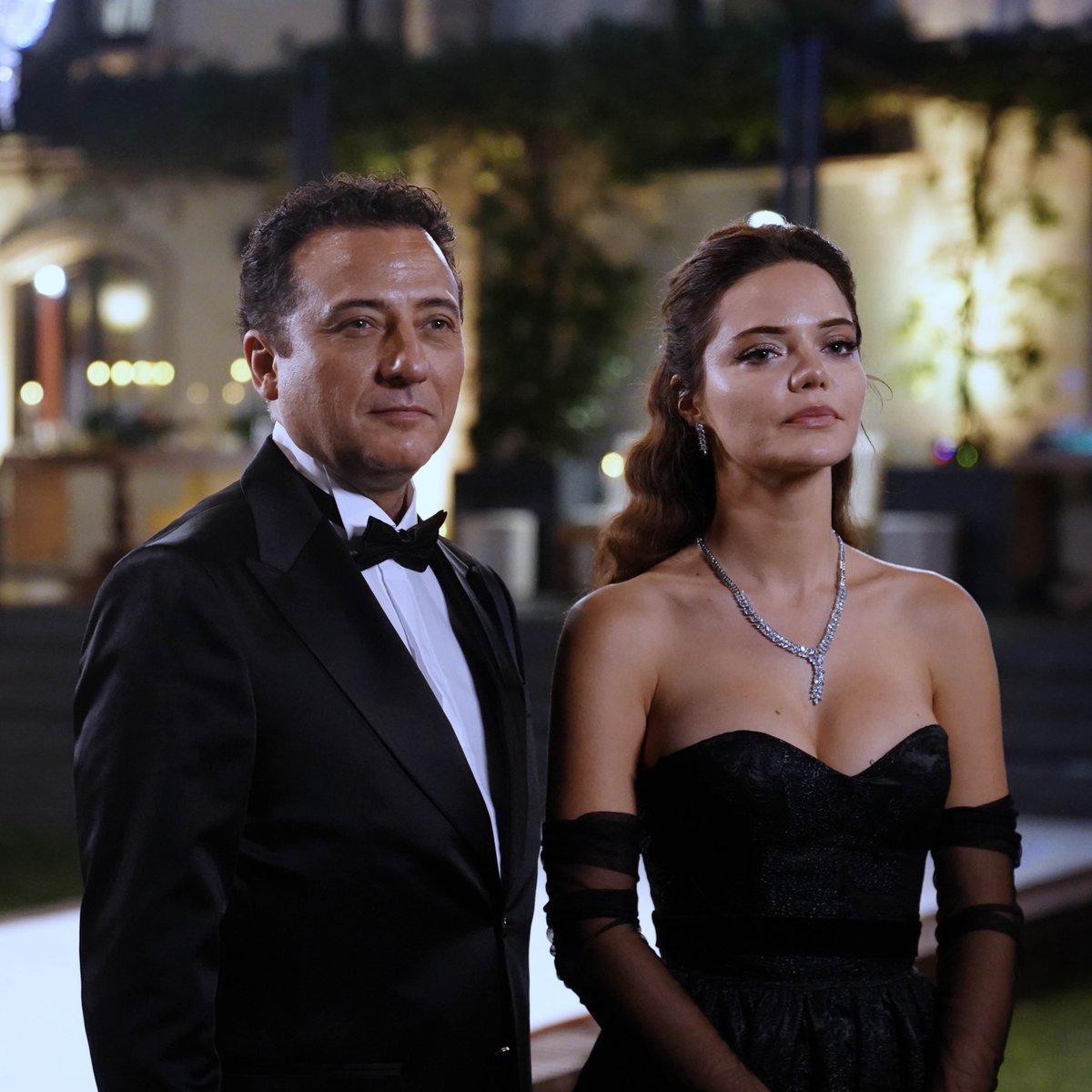 rafaglaf99's tweet photo. ¿Te está gustando el estreno de 'Una Vida Perfecta' en Telecinco?
RT- NO
MG- SI
#UnaVidaPerfecta #Sebnem #Onur #Mediaset https://t.co/GFfOz8xd8O