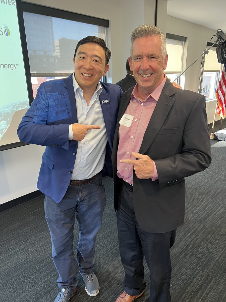 FWD_Colorado's tweet photo. We had a great time hosting @AndrewYang here in #Colorado last week! Andrew had the opportunity to speak to leaders from @DenChamber about our movement here in Colorado &amp; nationwide. Join our chair, Dave Ryan, in building a new political home for millions of Coloradans! https://t.co/41xW8t7xRv