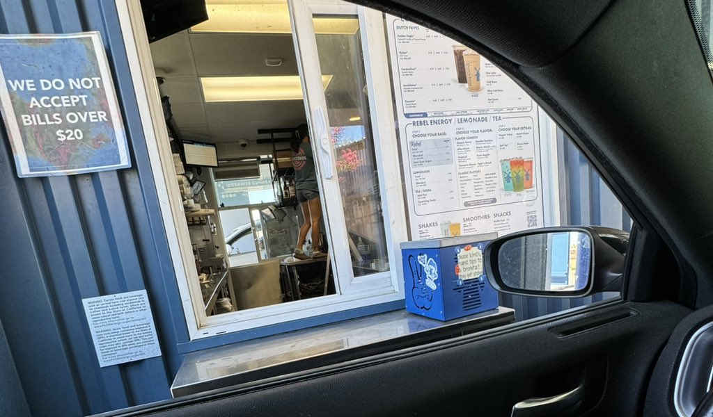robarroga's tweet photo. @DutchBros keepin it safe and clean https://t.co/JazowuiK1n