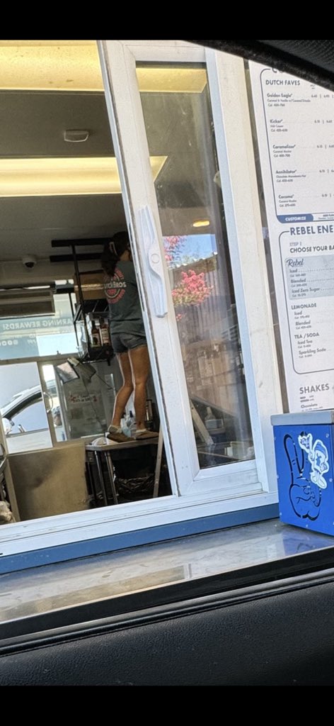 robarroga's tweet photo. @DutchBros keepin it safe and clean https://t.co/JazowuiK1n