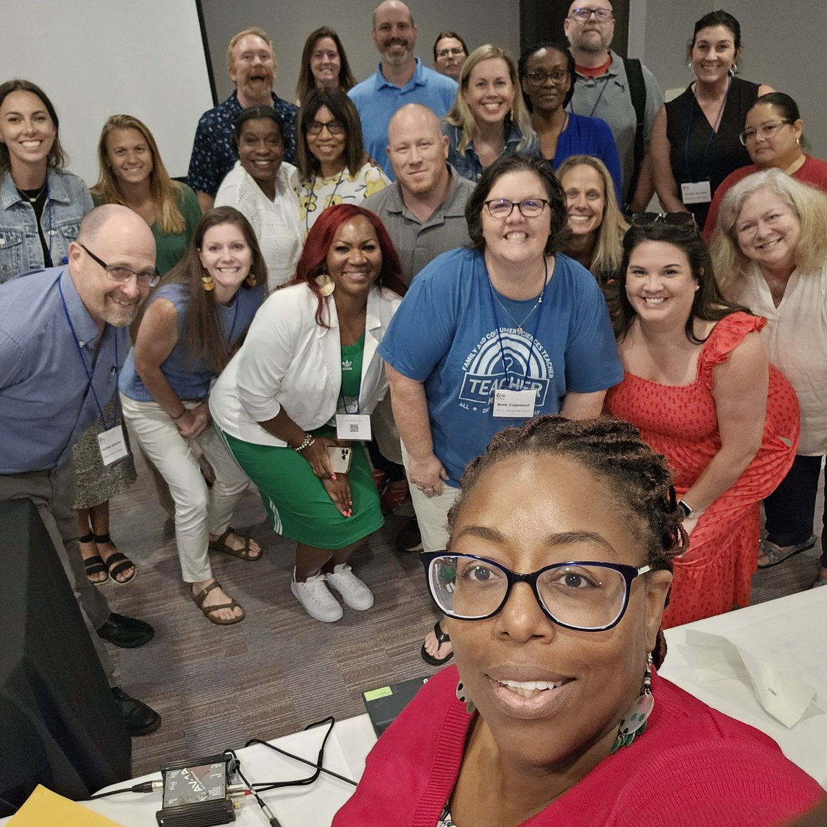 Kelli Hackstall tweet media