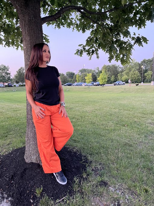 Letting the evening breeze do its magic  ✨🌅 #SunsetVibes #Unwind https://t.co/iiWejy1kjG<a href="/tag/sunsetvibes"class="tags">#SunsetVibes</a><a href="/tag/unwind"class="tags"><span>#unwind</span></a>