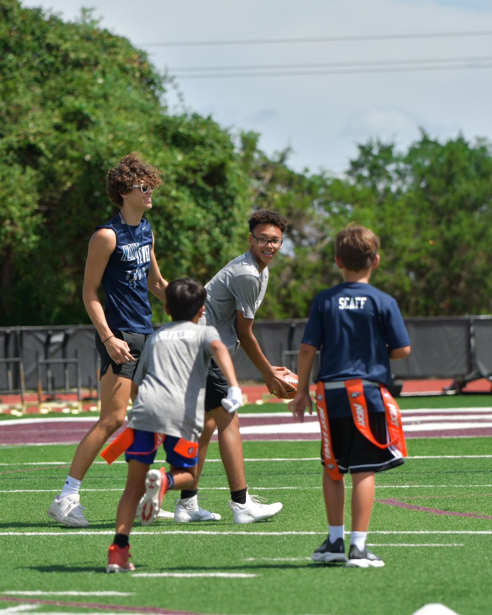 Next Level Flag Football at St. Michael’s! 🏈 

St. Michael’s football players and coaches hosted the Next Level Flag Football Camp this week on campus! Grades 1st through 8th camp-goer’s are improving their skills through drills and scrimmages! 

#smpathletics #smpfootball