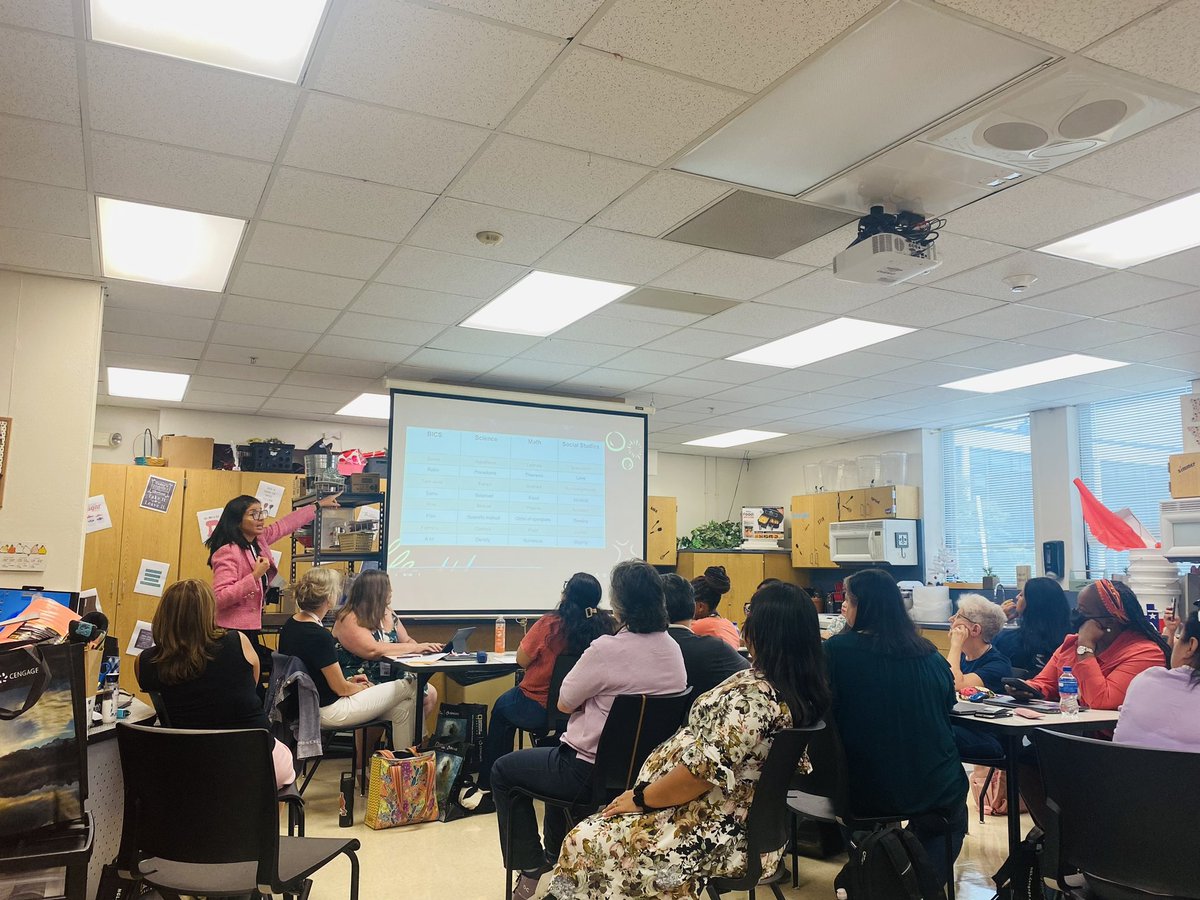 MDM1426's tweet photo. Another year of EBCON success! Glad and honored to present with @sssmith0903 

I hope our presentation provided more insights to keep supporting our EB students. 

Happy to see former co-workers who joined @gisdnews for the conference. 

2024-2025 School Year we are ready for you https://t.co/WU8yARlHIA