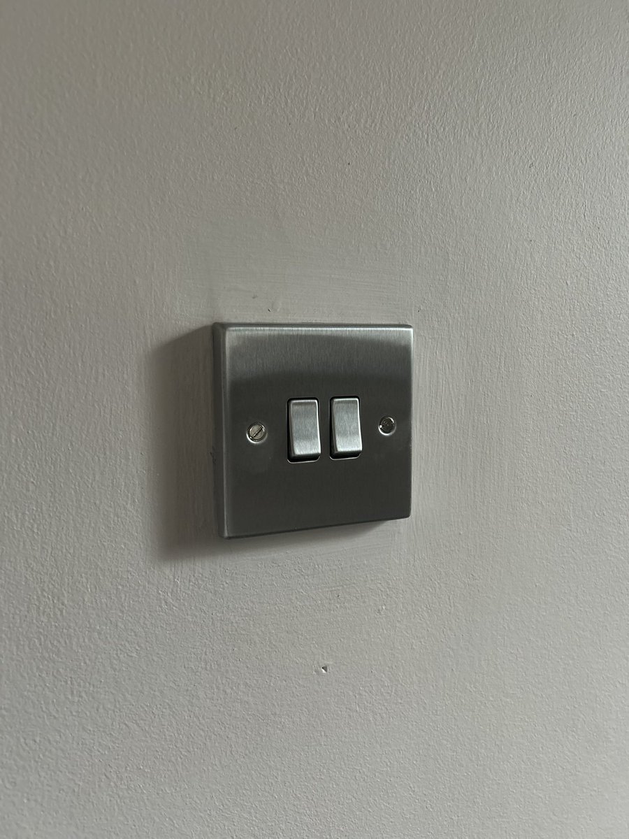 pdkelectrical's tweet photo. Light switch replacement we completed recently! Nothing better than Brushed Chrome in my opinion! 👀

https://t.co/ew3RMrDWtK https://t.co/zRMibgnHW2