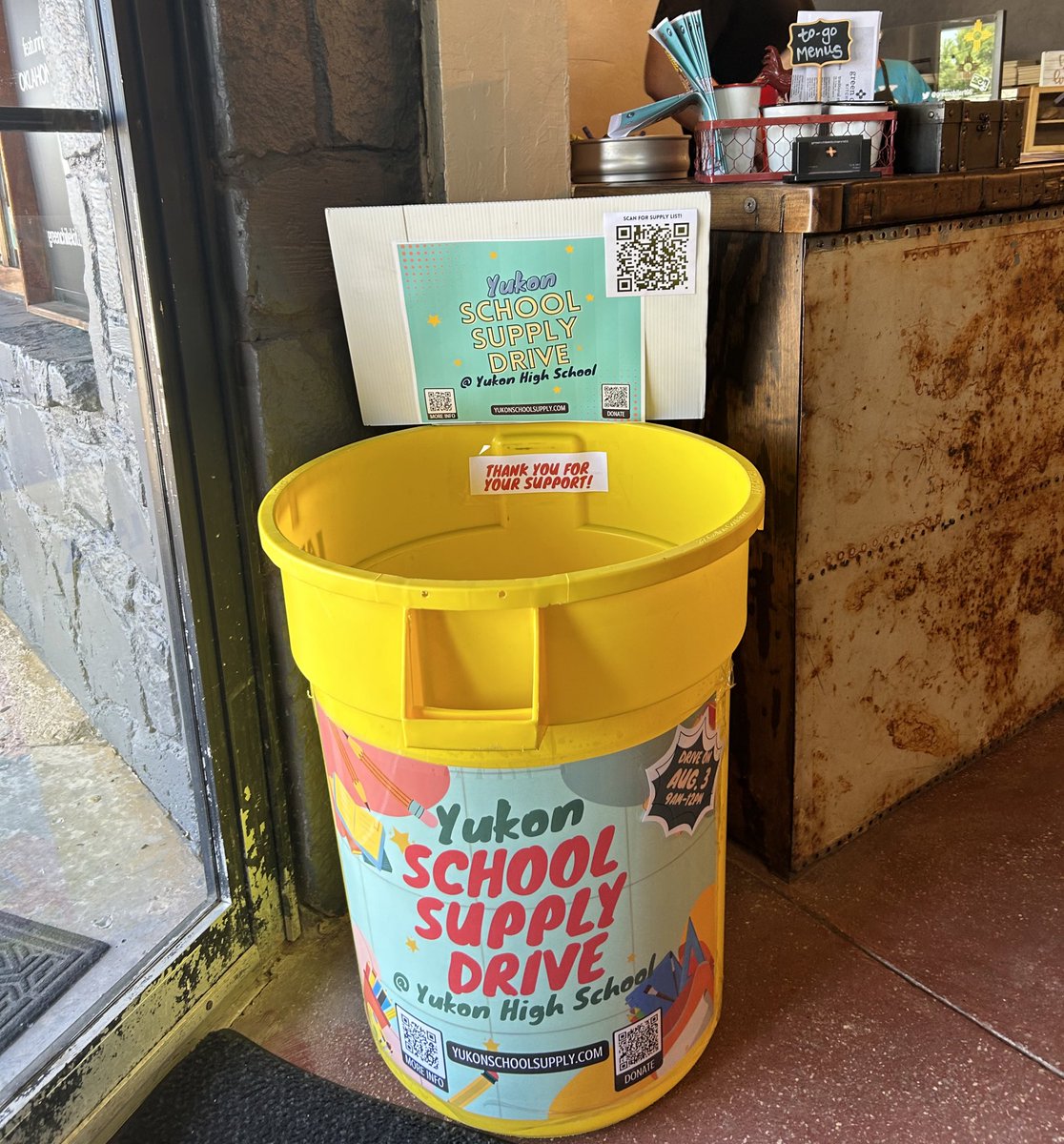 greenchilert66's tweet photo. We are collecting school supplies for Yukon Public Schools so they can fill backpacks for children in need. 📝 You can find the materials needed at: https://t.co/27pNfpnArh. Thank you! #eatlocal https://t.co/YlHoA8DEDc