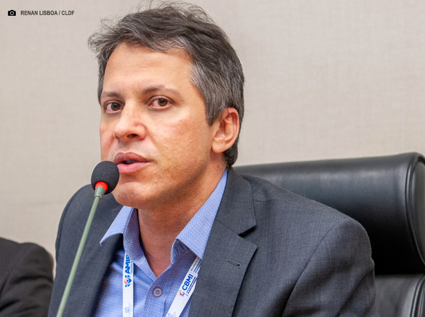 PDNewsBR's tweet photo. Rodrigo Conti, interventor do Instituto de Cardiologia do DF morre em acidente de carro
https://t.co/8hYiEmPWCL
#RodrigoConti #IGESDF #ICTDF #SESDF #Cardiologista #Interventor #InstitutoDeCardiologia #Acidente https://t.co/ThdizU5wYG