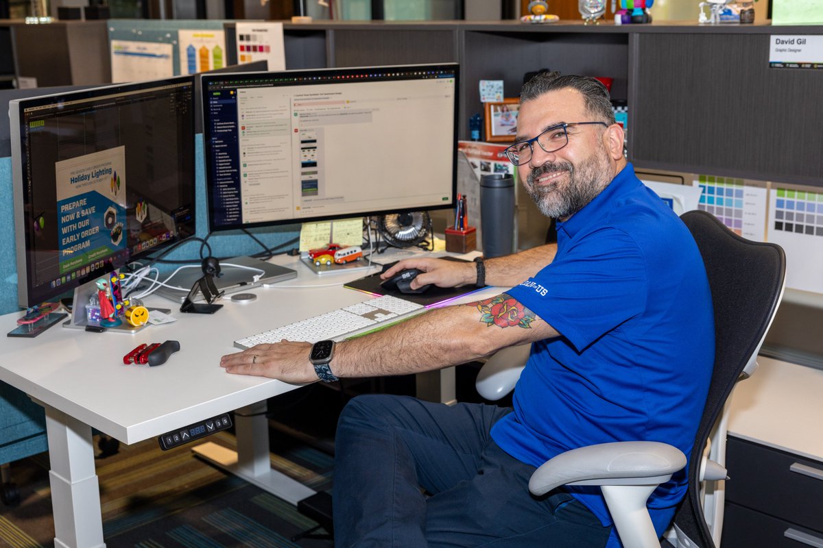 EwingOutdoor's tweet photo. Wear Blue Wednesday!
#TeamEwing proudly wearing blue today, in support of Smart Irrigation Month!
Did you? Show us in the comments.
#SmartIrrigationMonth #WeAreSmartIrrigation https://t.co/cbV93K84Tf
