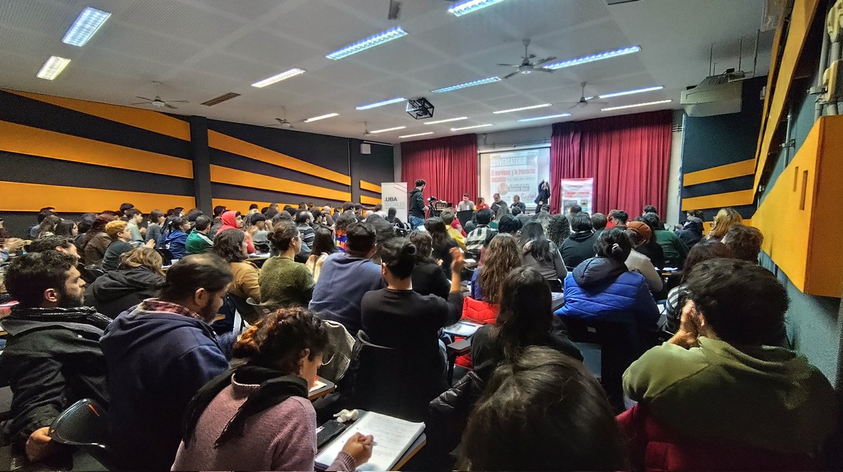 Manuela Castañeira tweet media